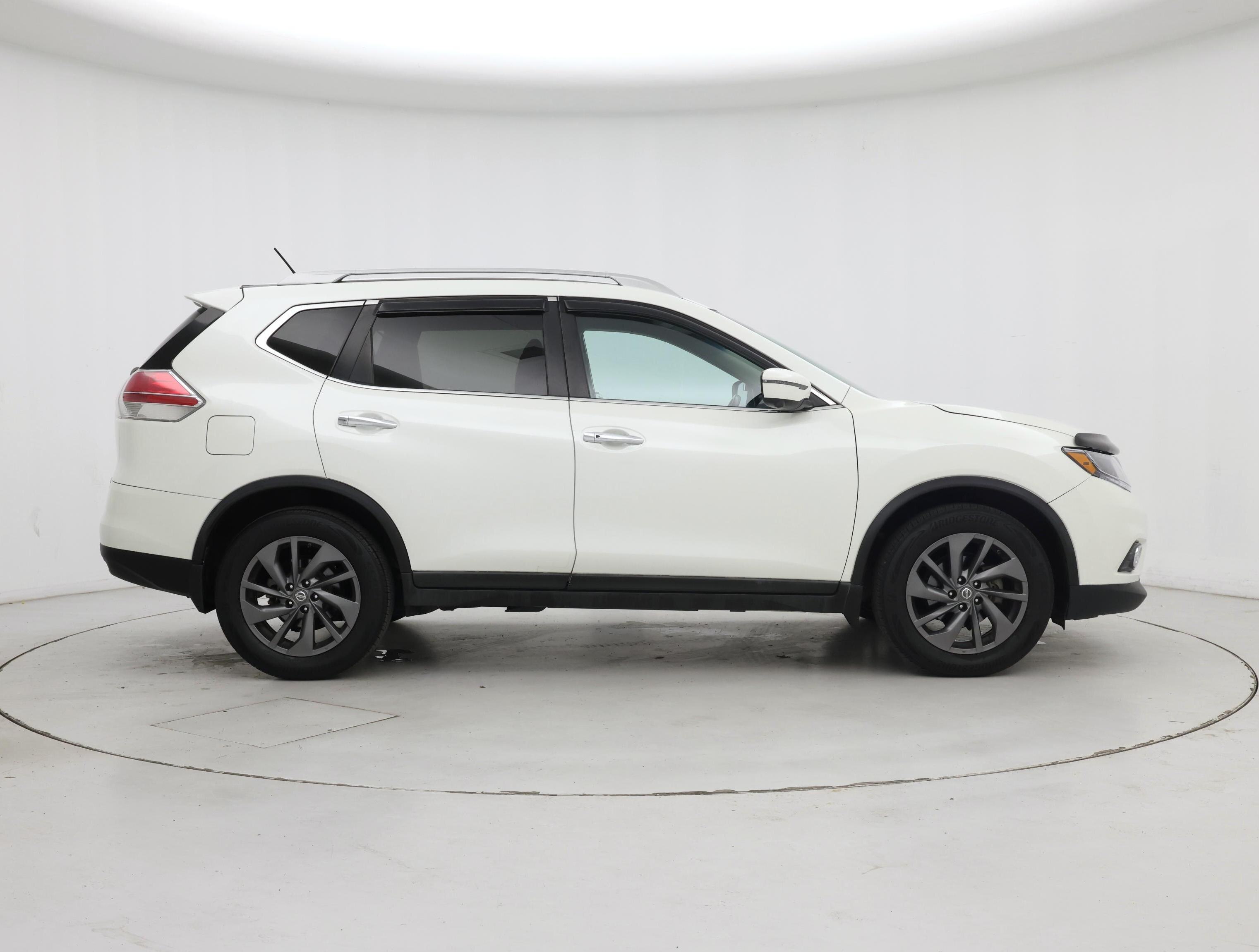 Thumbnail: 2016 Nissan Rogue - 7
