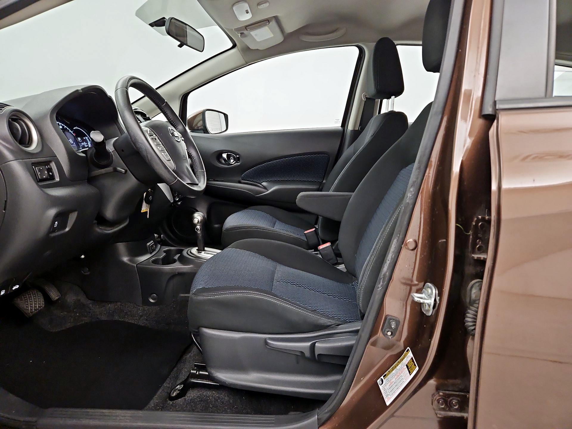 Thumbnail: 2017 Nissan Versa Note - 11