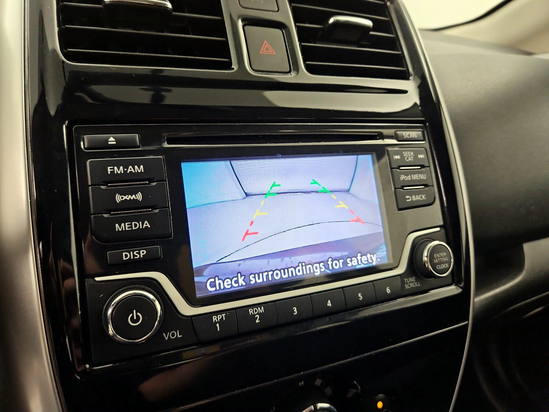 Thumbnail: 2017 Nissan Versa Note - 14