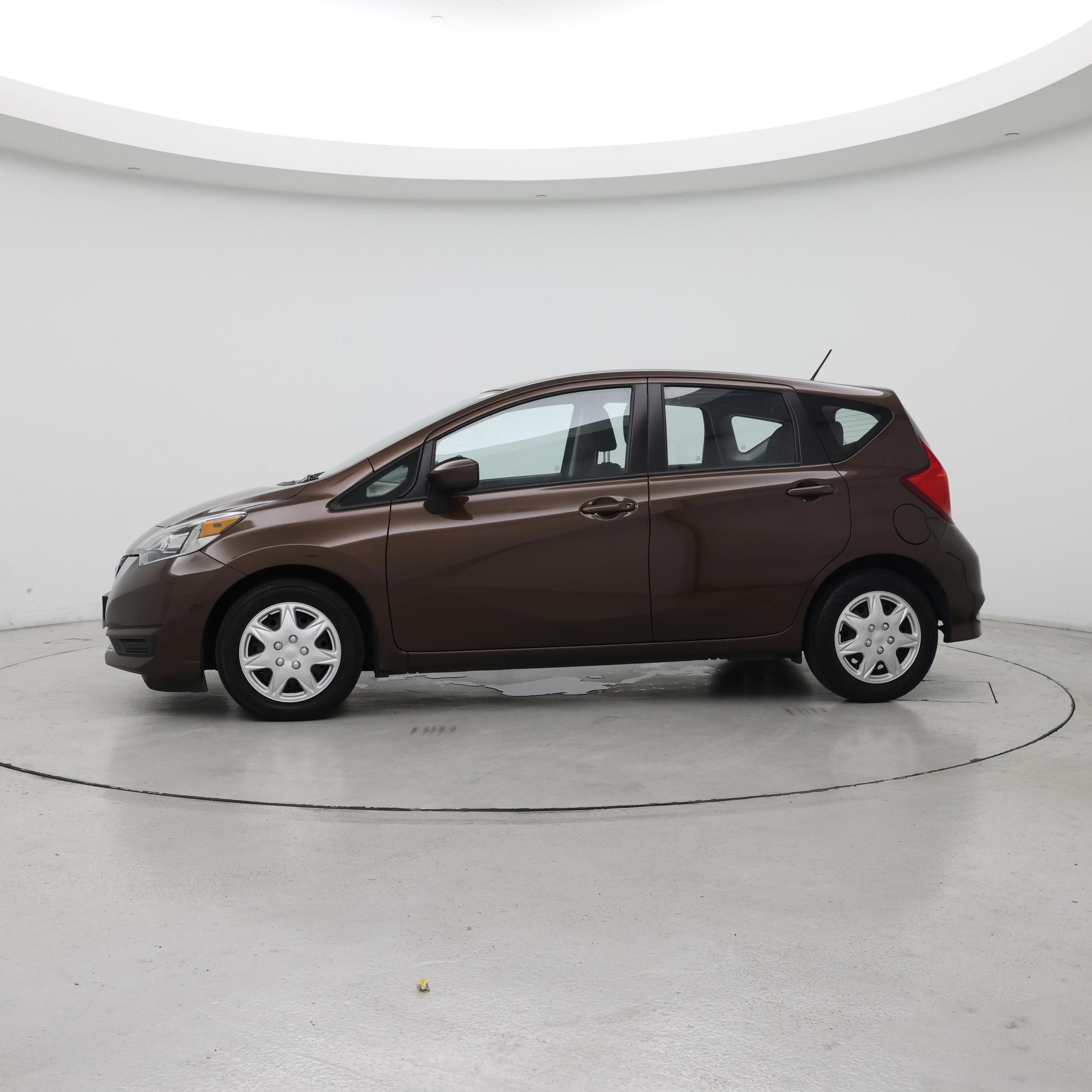 Thumbnail: 2017 Nissan Versa Note - 3