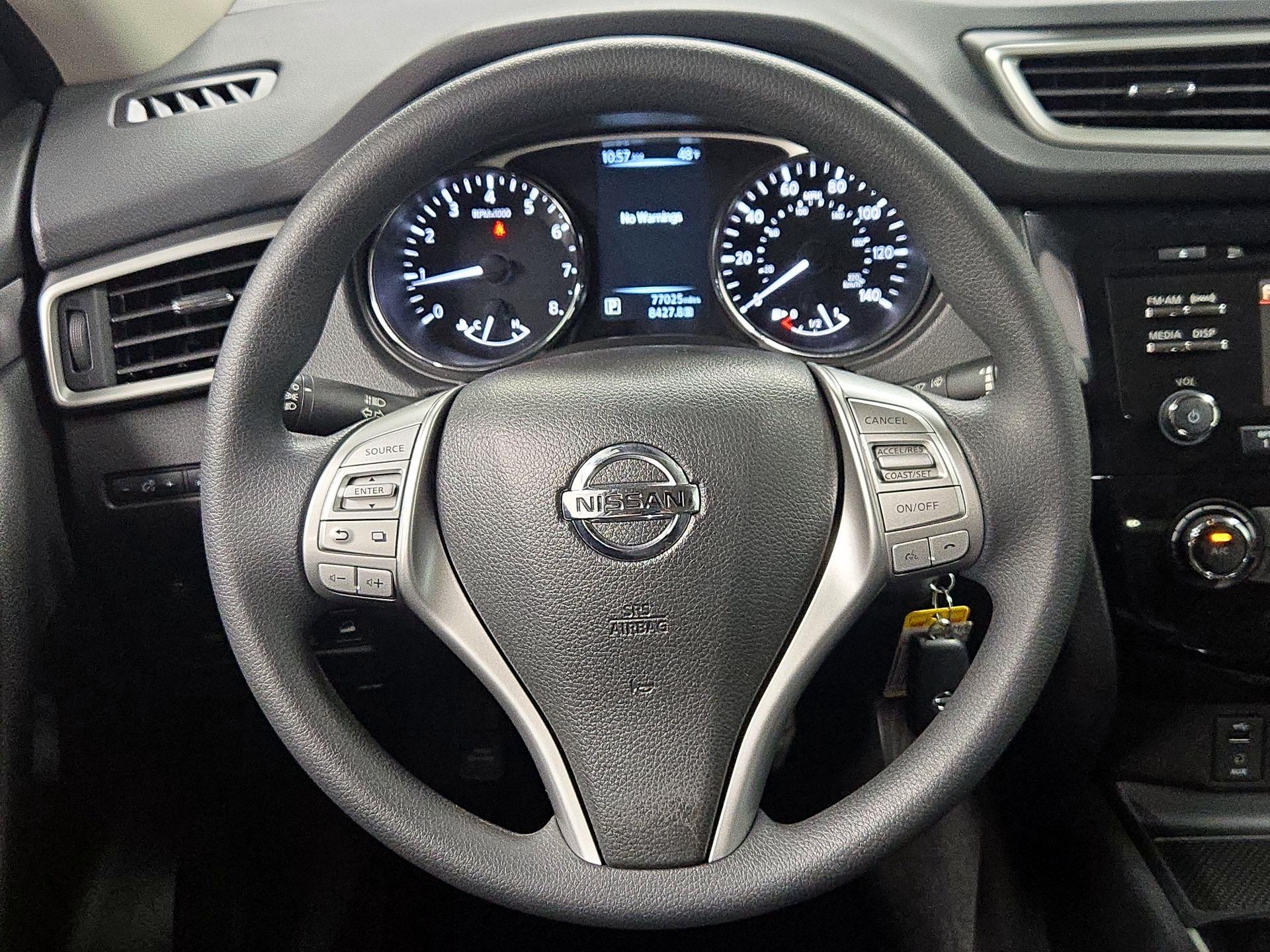 Thumbnail: 2016 Nissan Rogue - 10