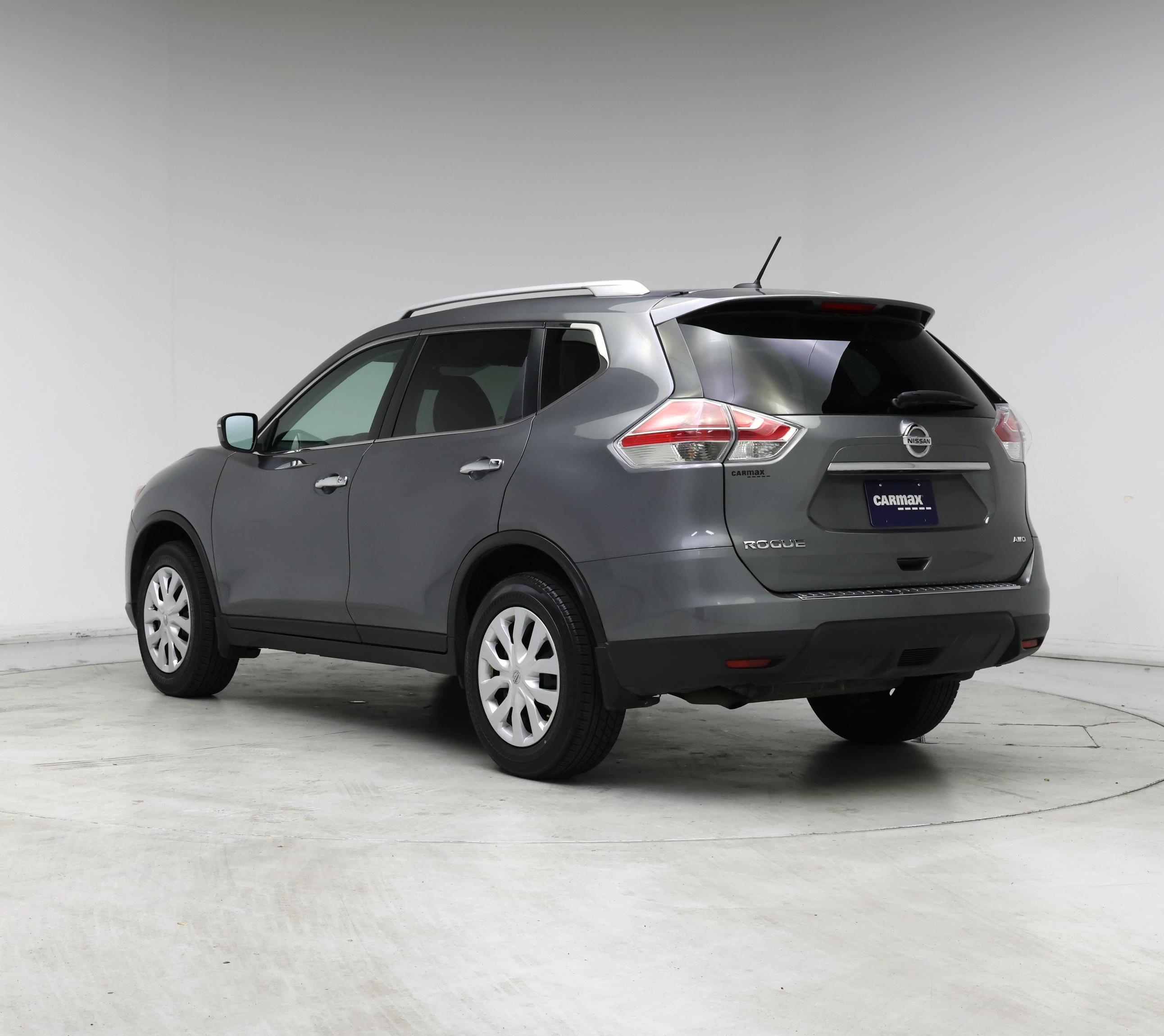 Thumbnail: 2016 Nissan Rogue - 2