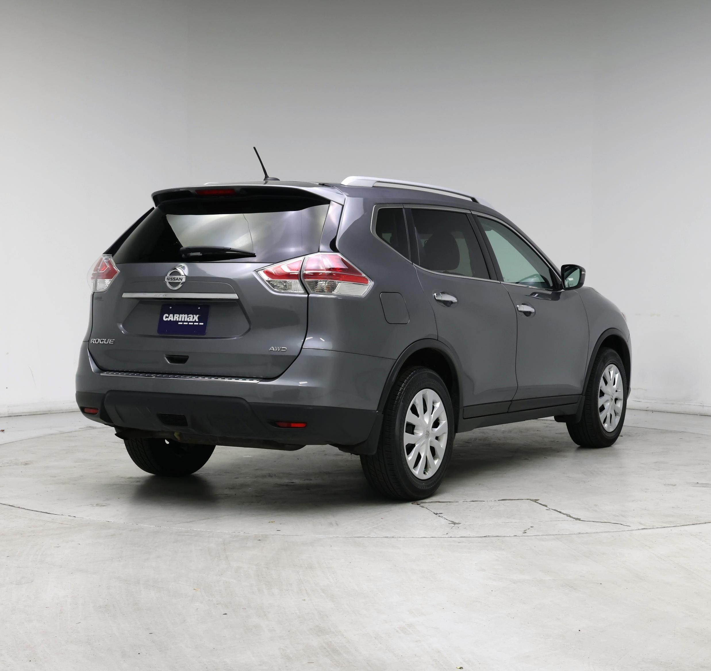 Thumbnail: 2016 Nissan Rogue - 8