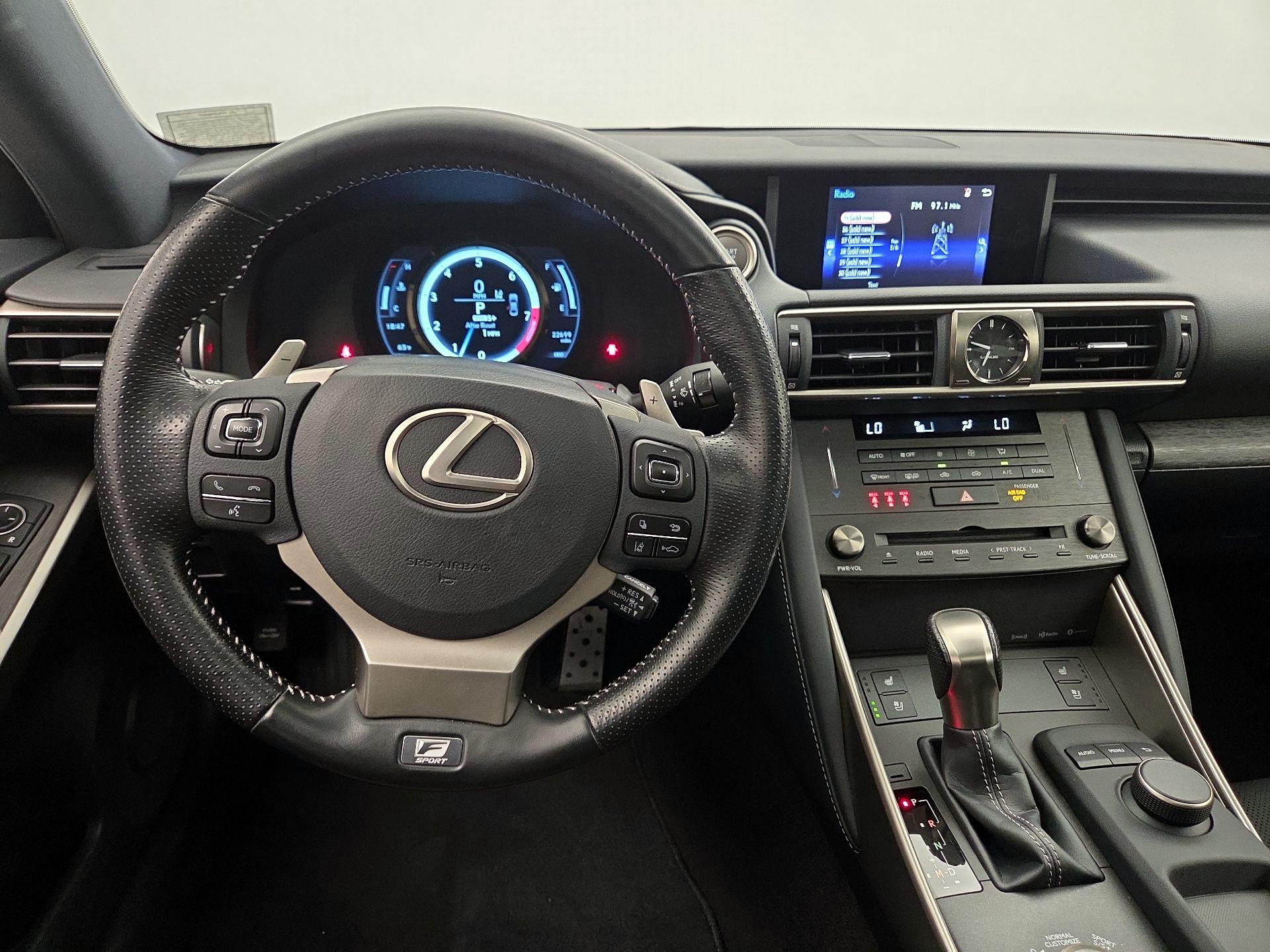 Thumbnail: 2020 Lexus IS - 10