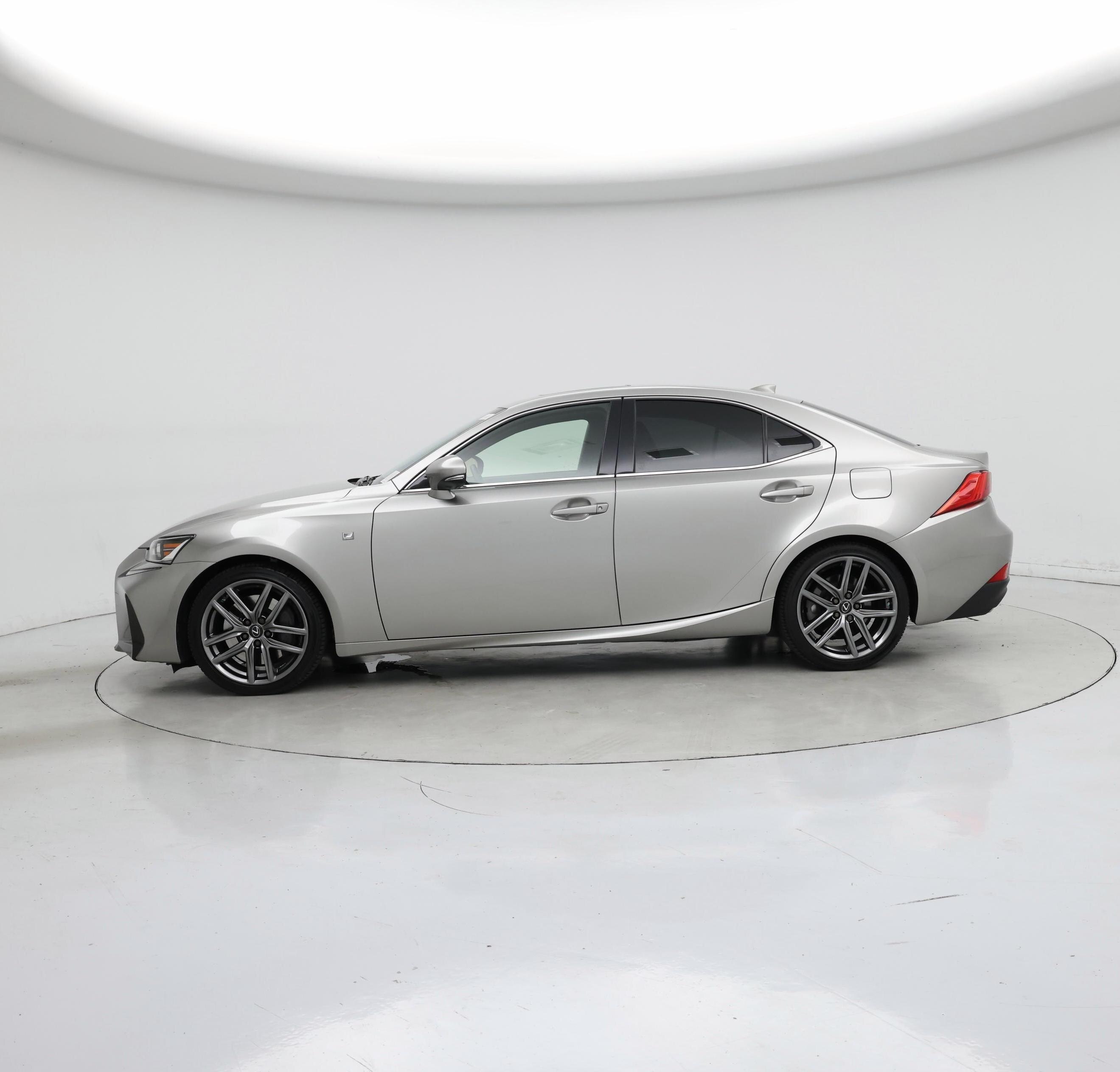 Thumbnail: 2020 Lexus IS - 3