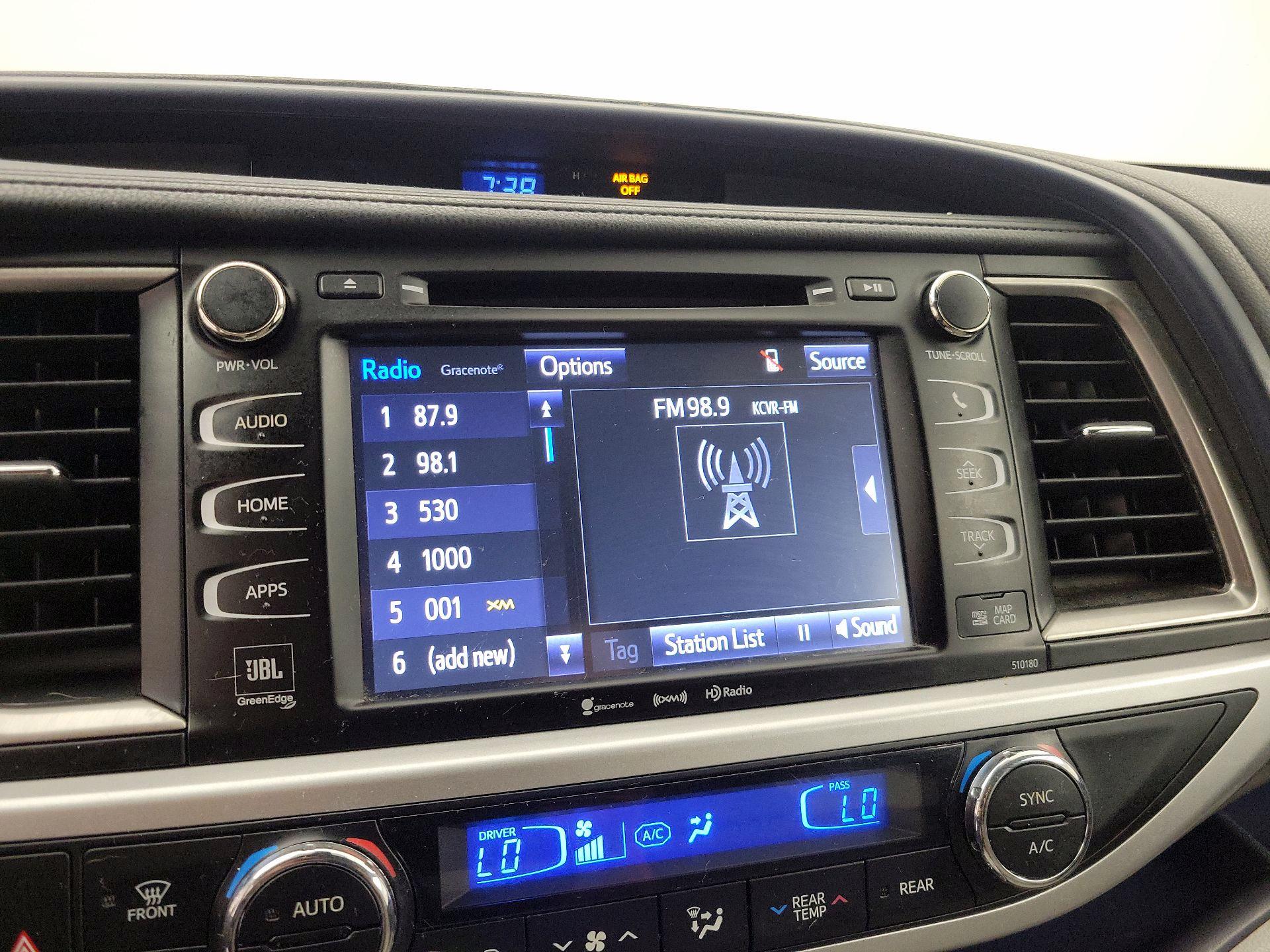 Thumbnail: 2018 Toyota Highlander - 16
