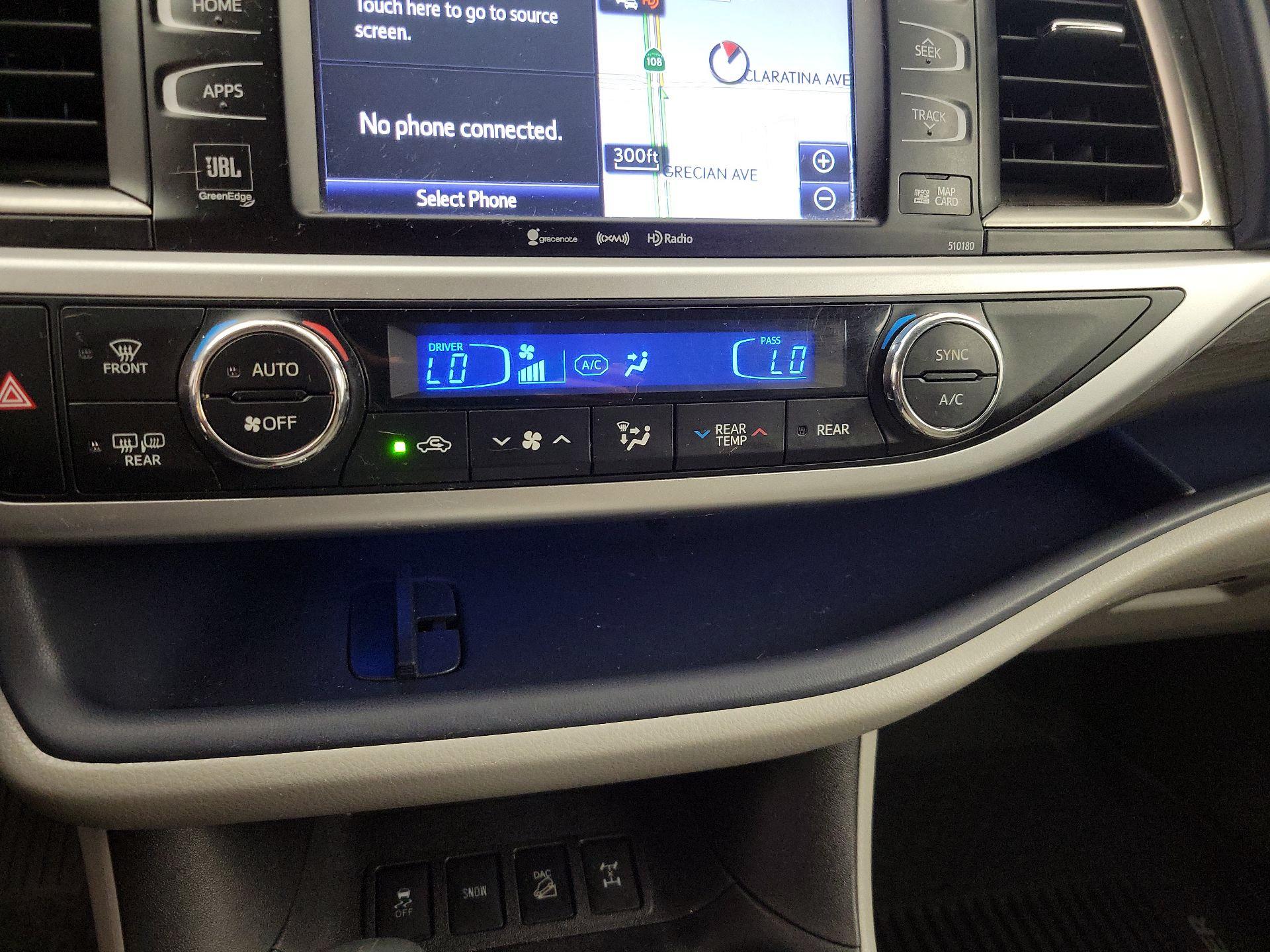 Thumbnail: 2018 Toyota Highlander - 17
