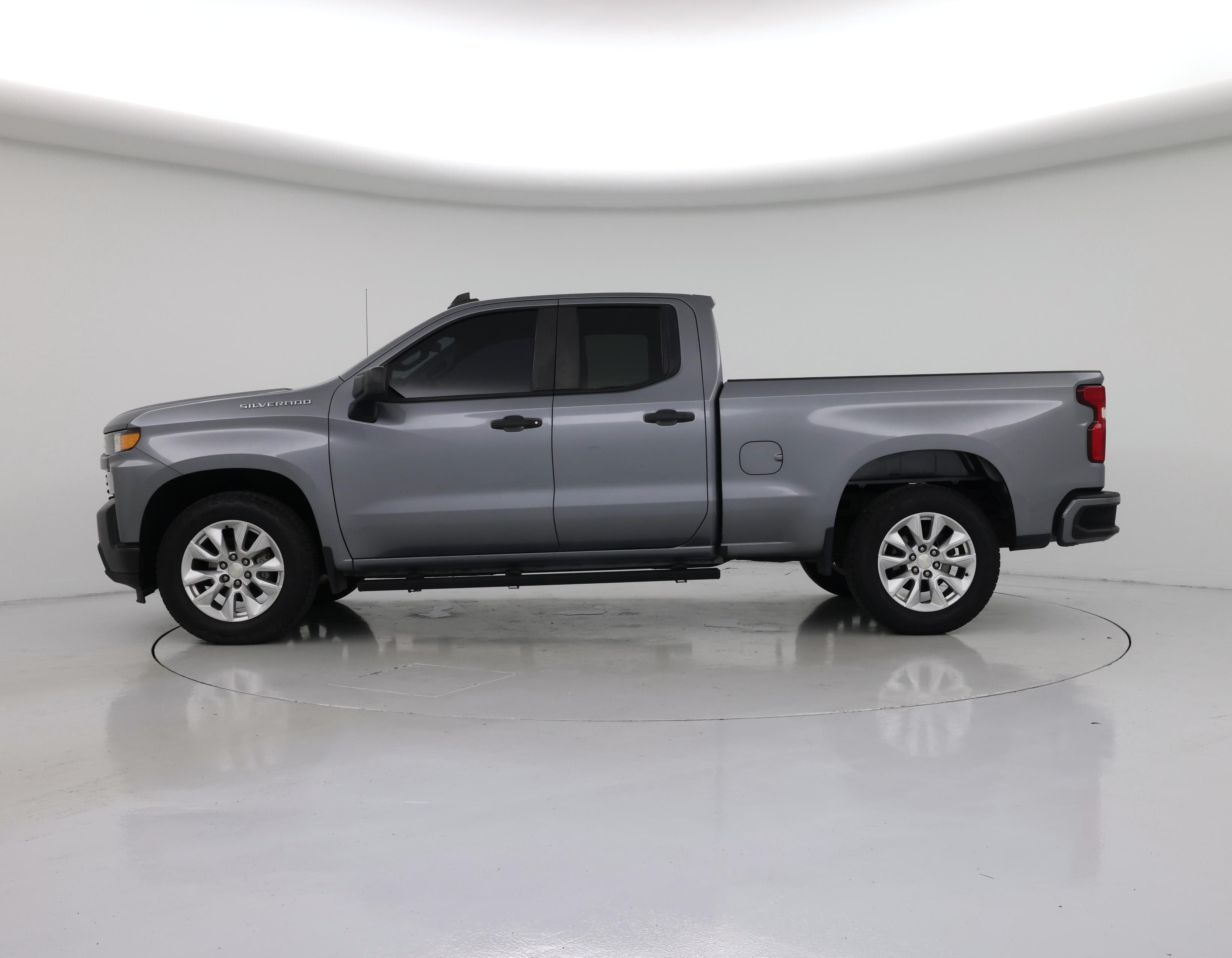 Thumbnail: 2021 Chevrolet Silverado 1500 - 3