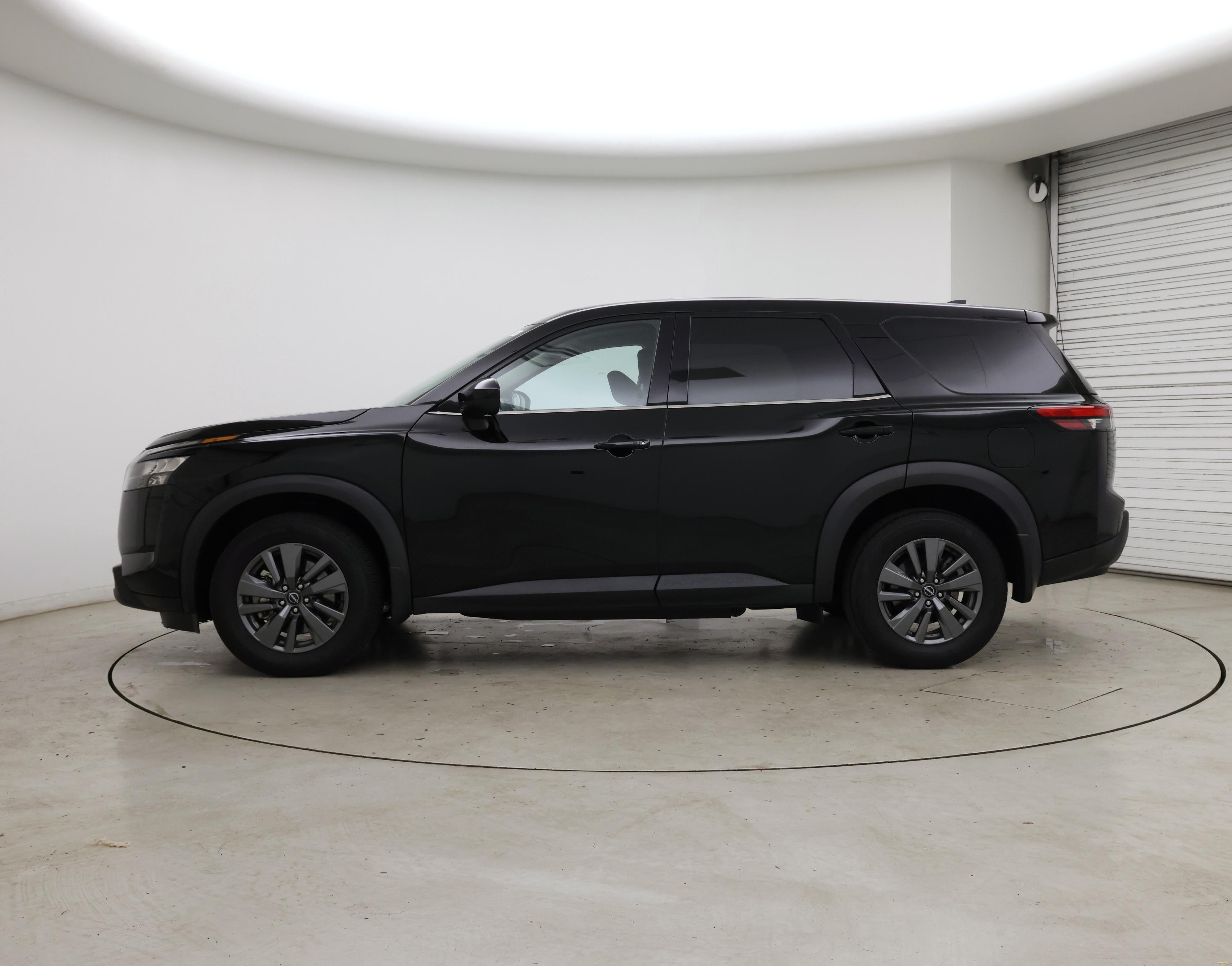 Thumbnail: 2024 Nissan Pathfinder - 3