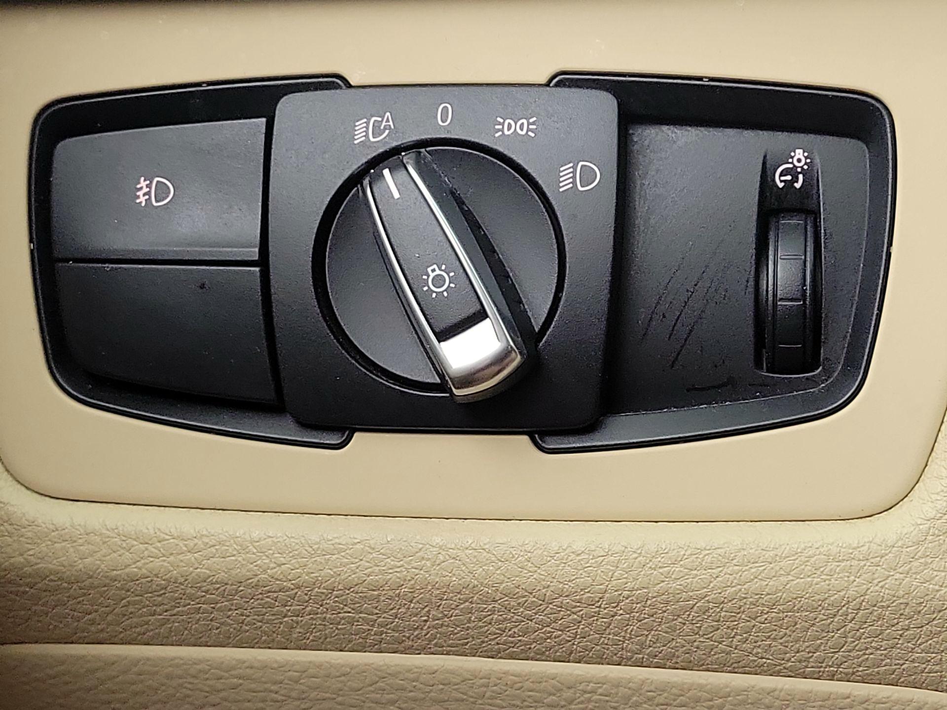 Thumbnail: 2015 BMW 3 Series - 13