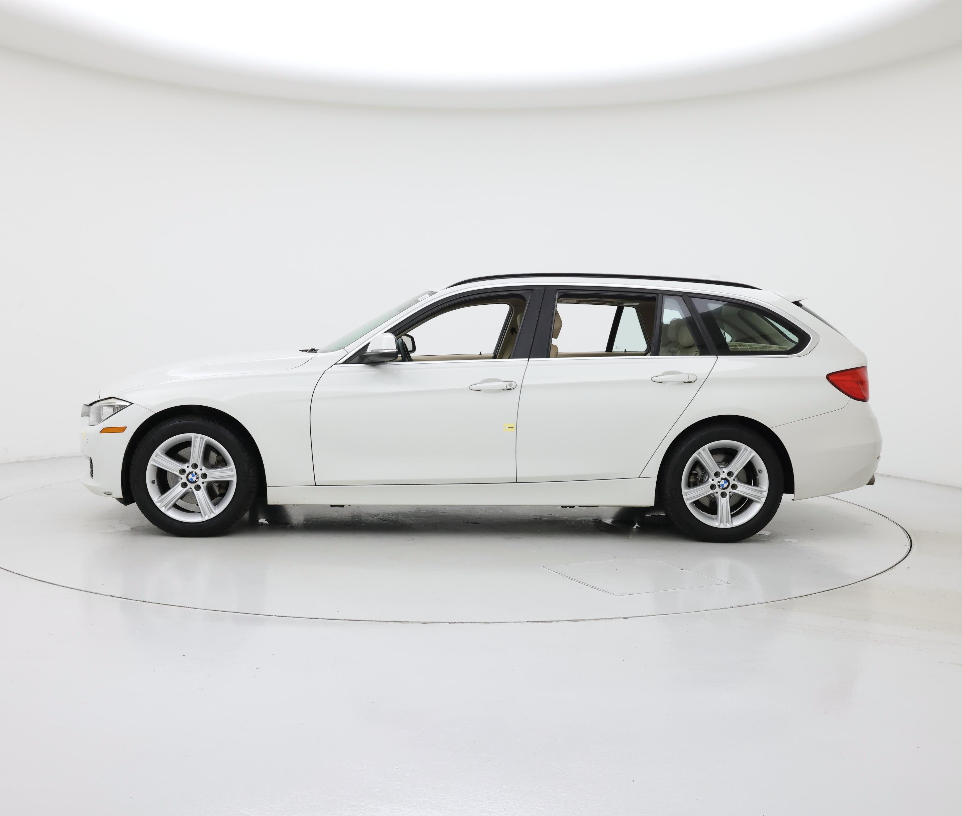 Thumbnail: 2015 BMW 3 Series - 3