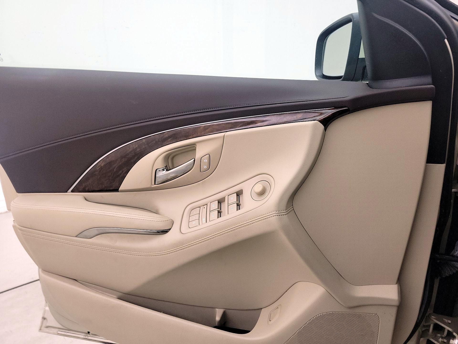 Thumbnail: 2014 Buick LaCrosse - 12