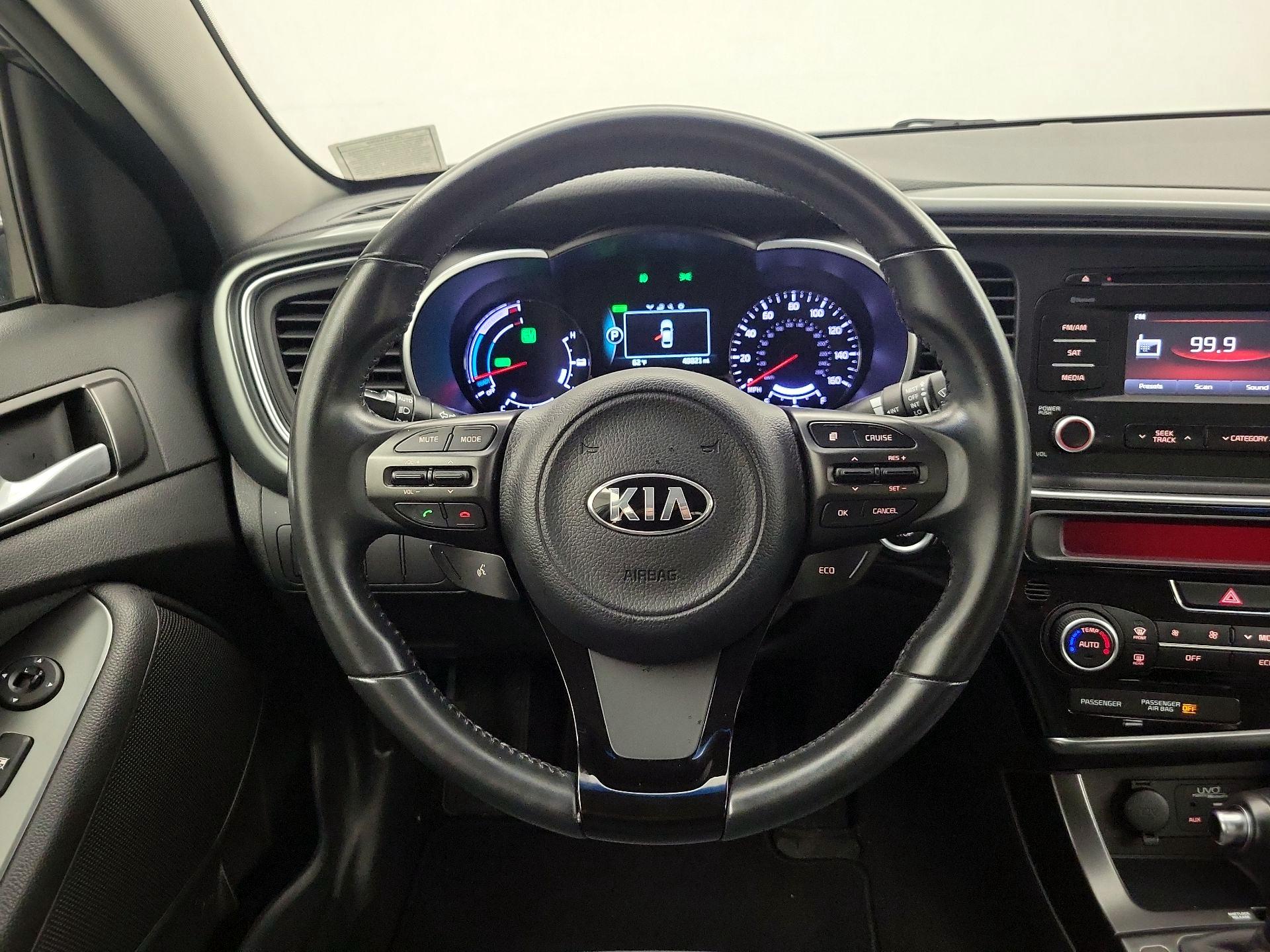 Thumbnail: 2015 Kia Optima - 10