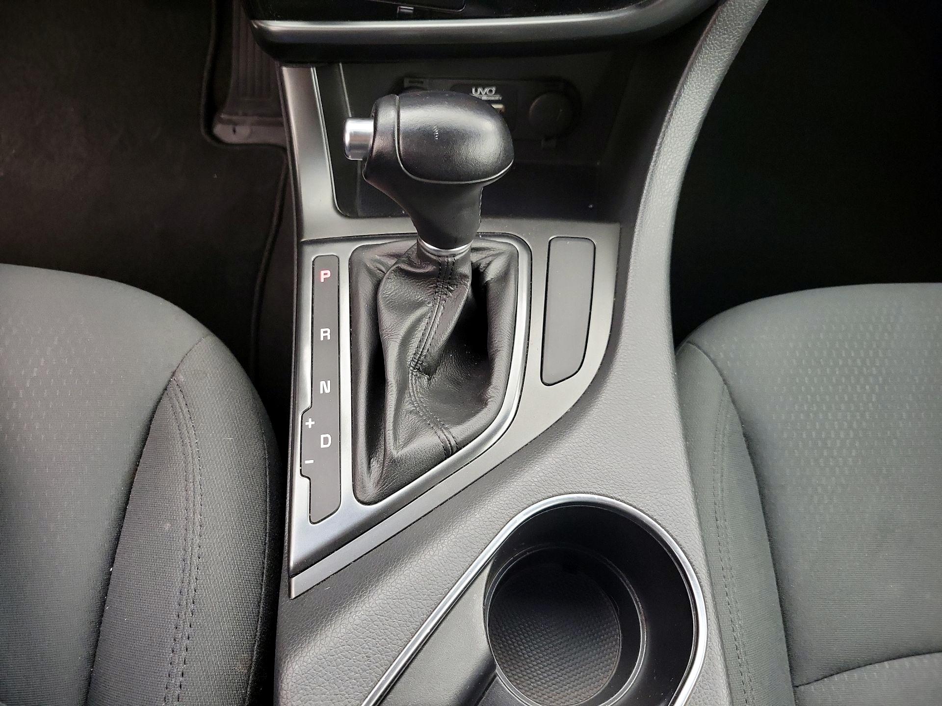 Thumbnail: 2015 Kia Optima - 16