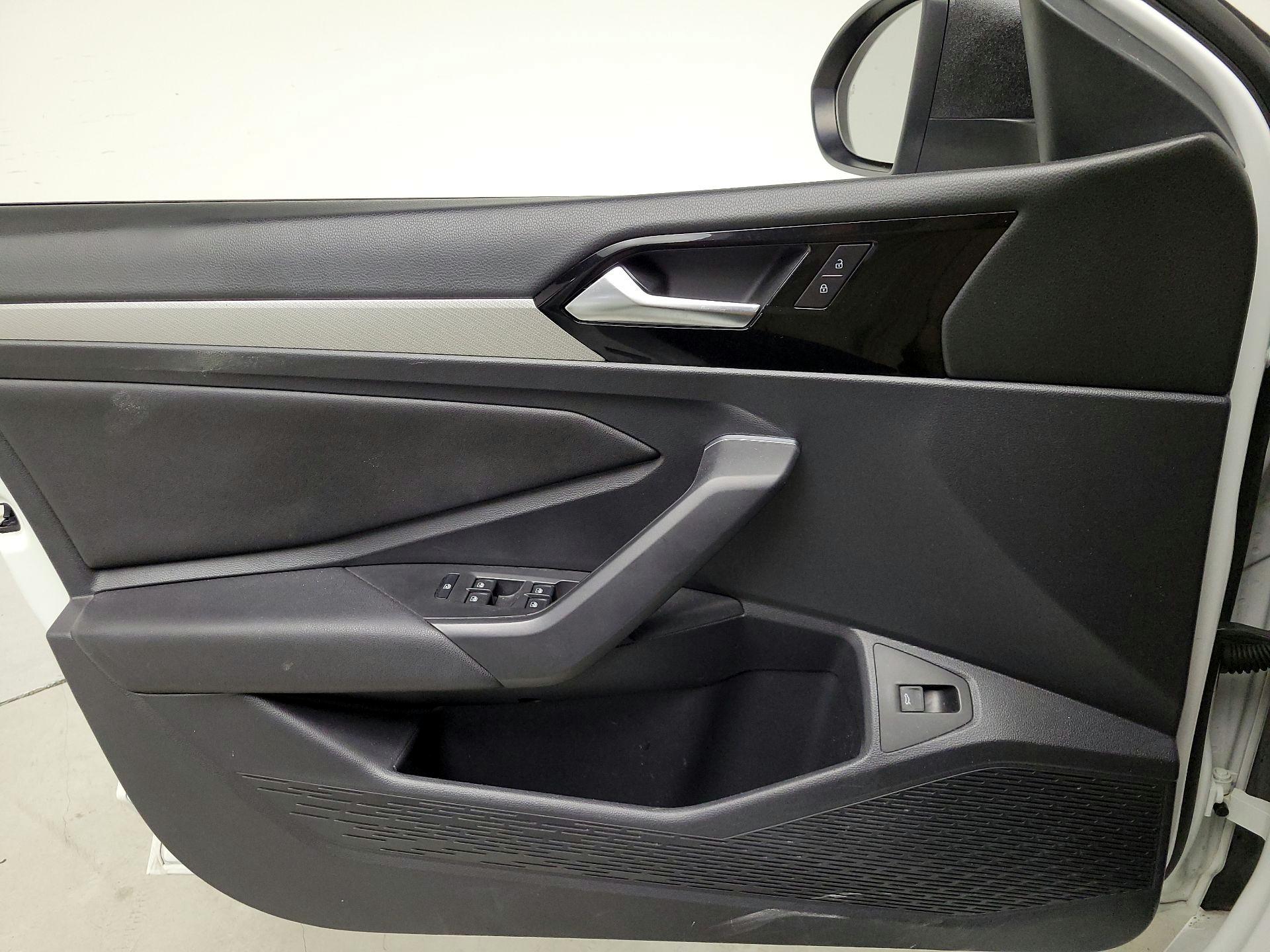 Thumbnail: 2019 Volkswagen Jetta - 12