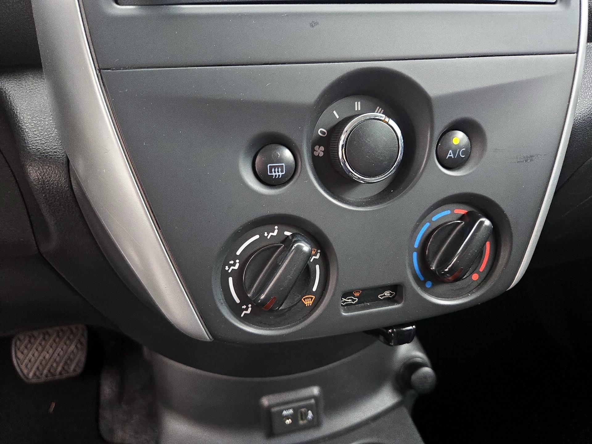 Thumbnail: 2018 Nissan Versa - 16