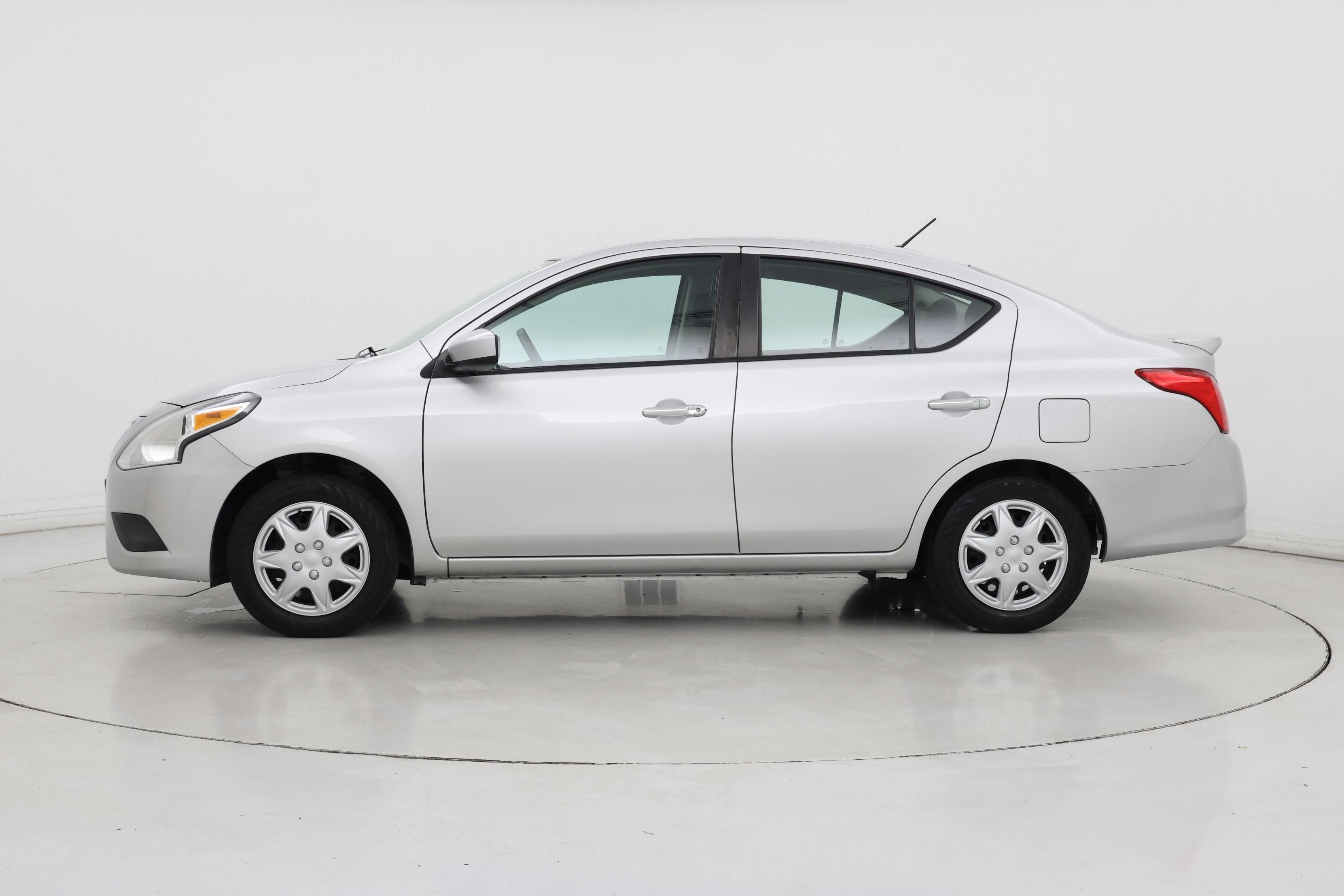 Thumbnail: 2018 Nissan Versa - 3