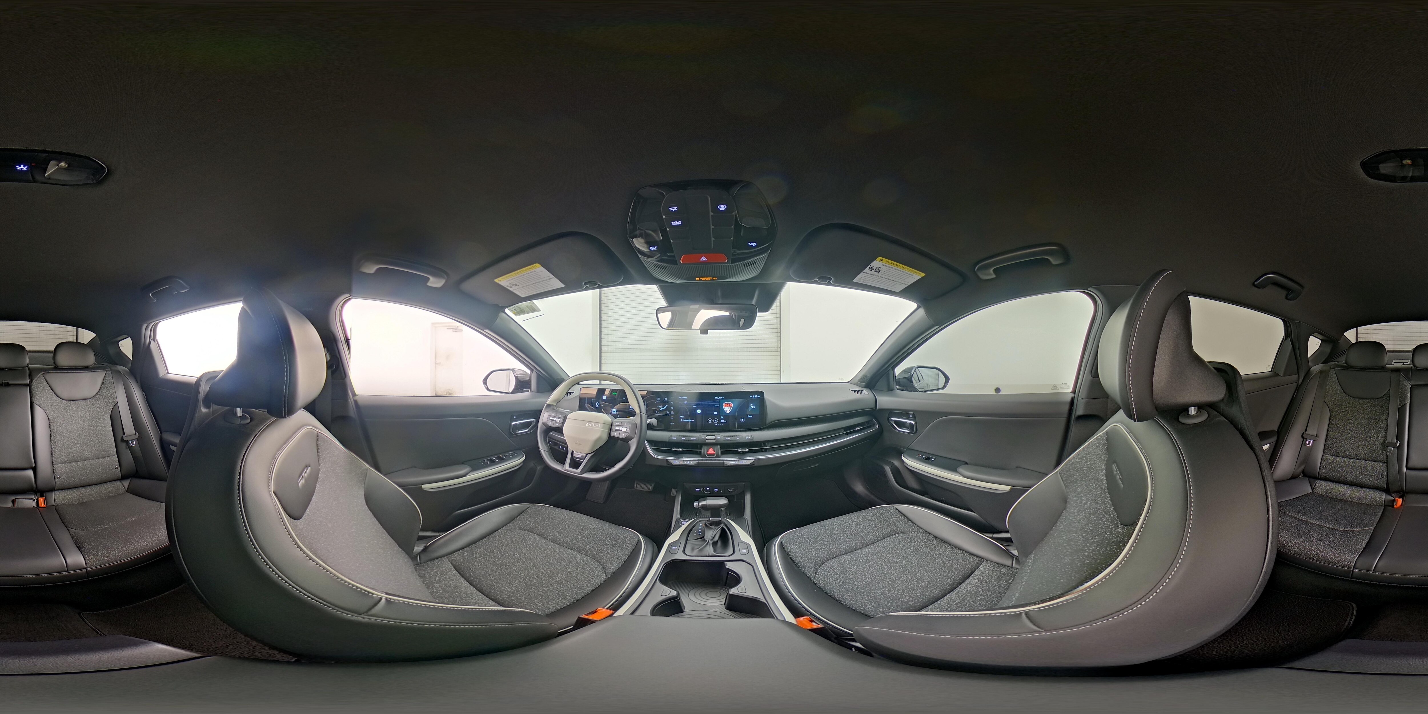 2025 Kia K4 GT-Line - Photo 25