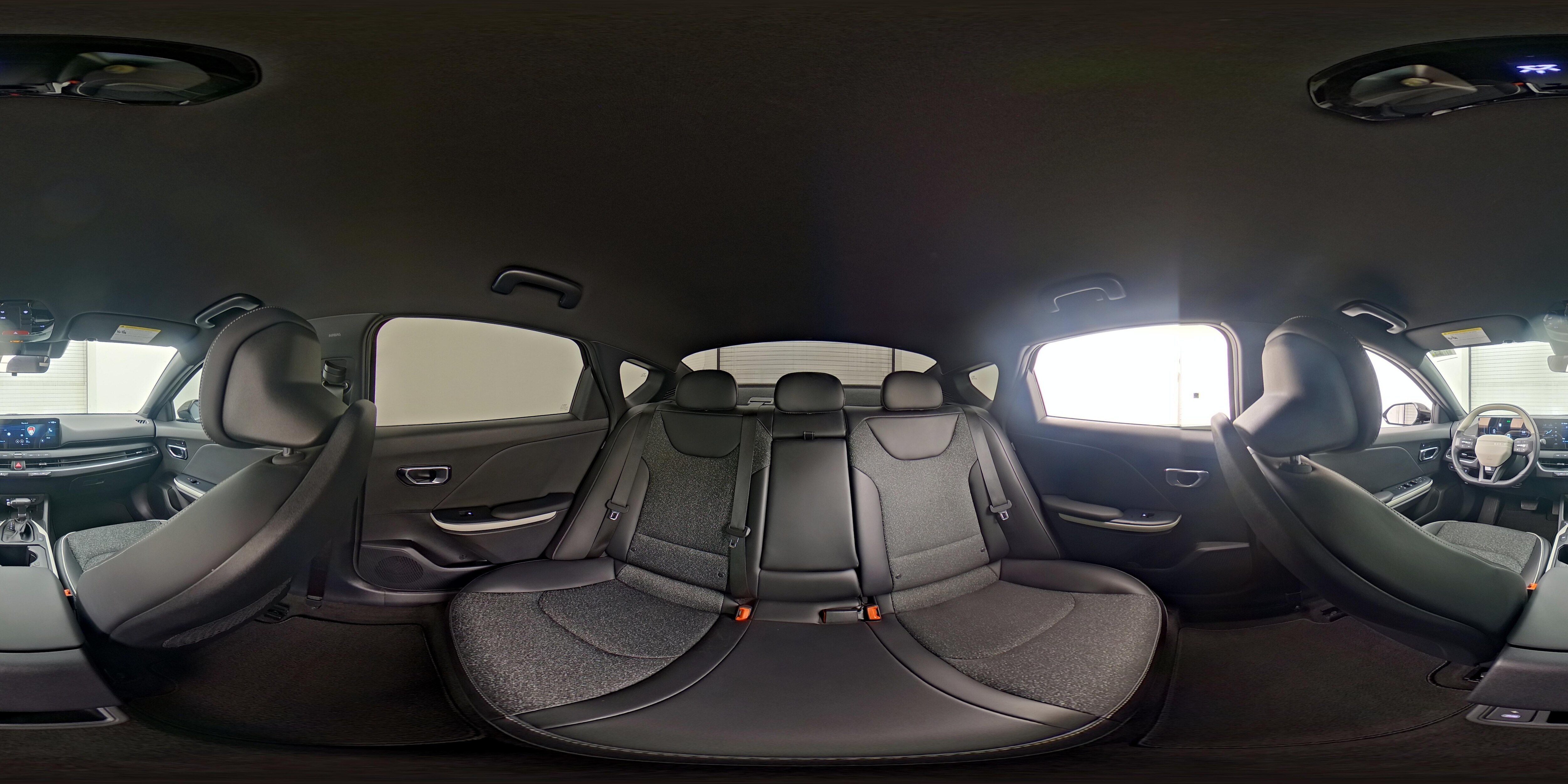 2025 Kia K4 GT-Line - Photo 26
