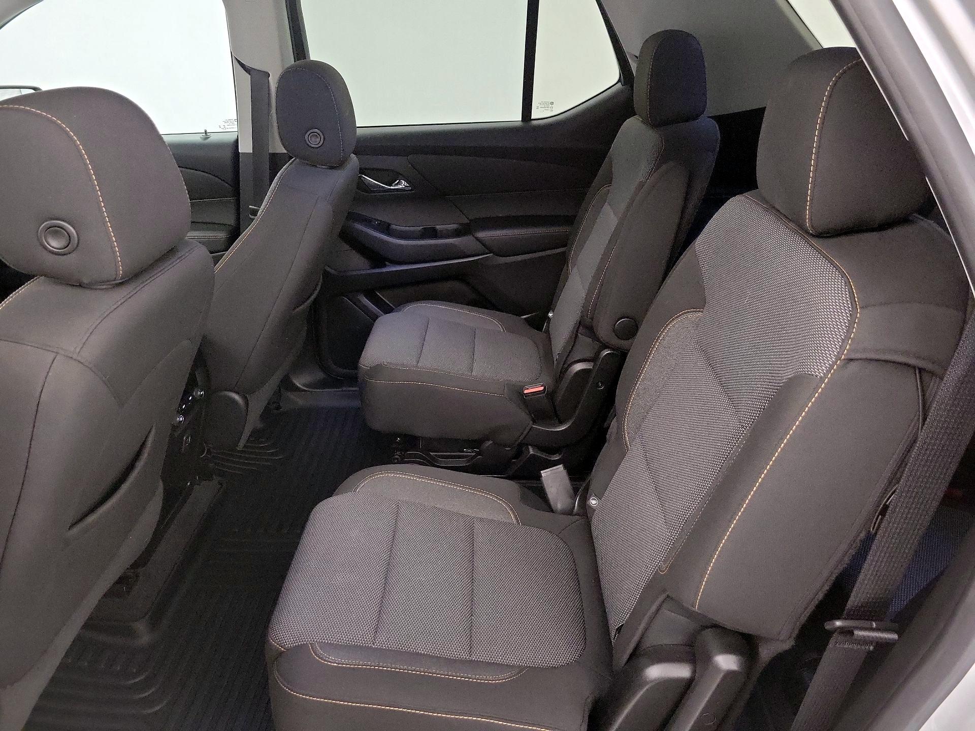Thumbnail: 2020 Chevrolet Traverse - 19