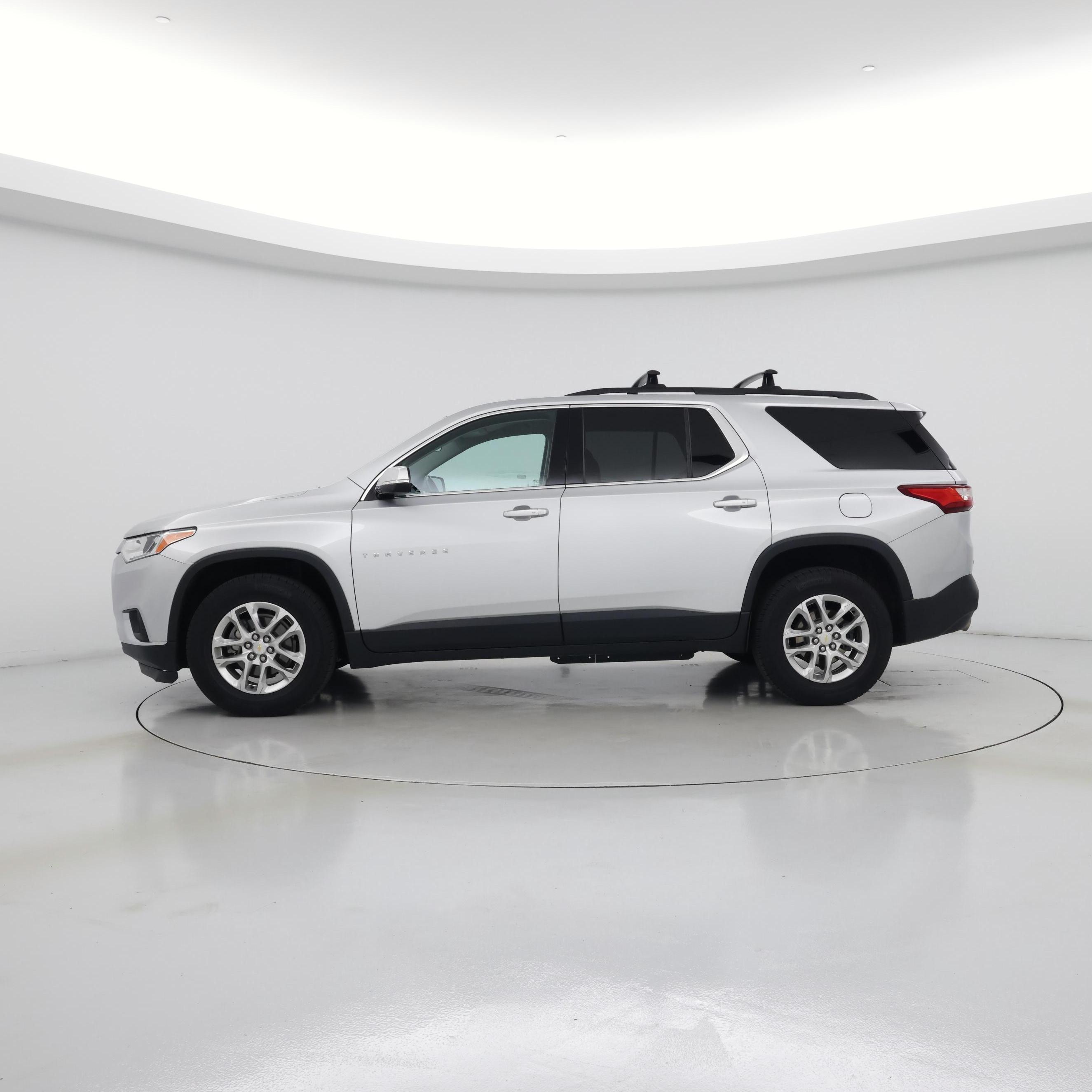 Thumbnail: 2020 Chevrolet Traverse - 3