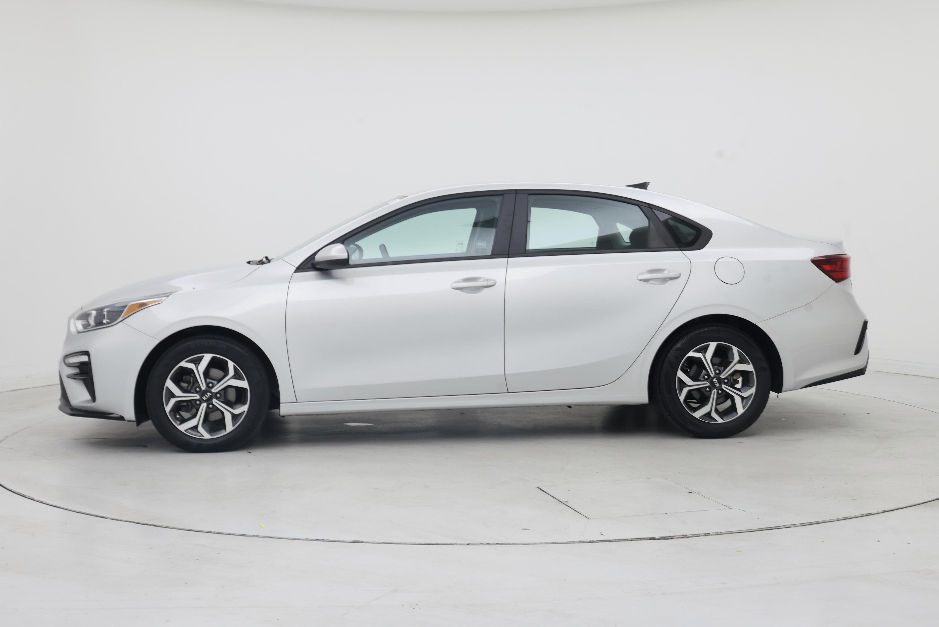 Thumbnail: 2021 Kia Forte - 3