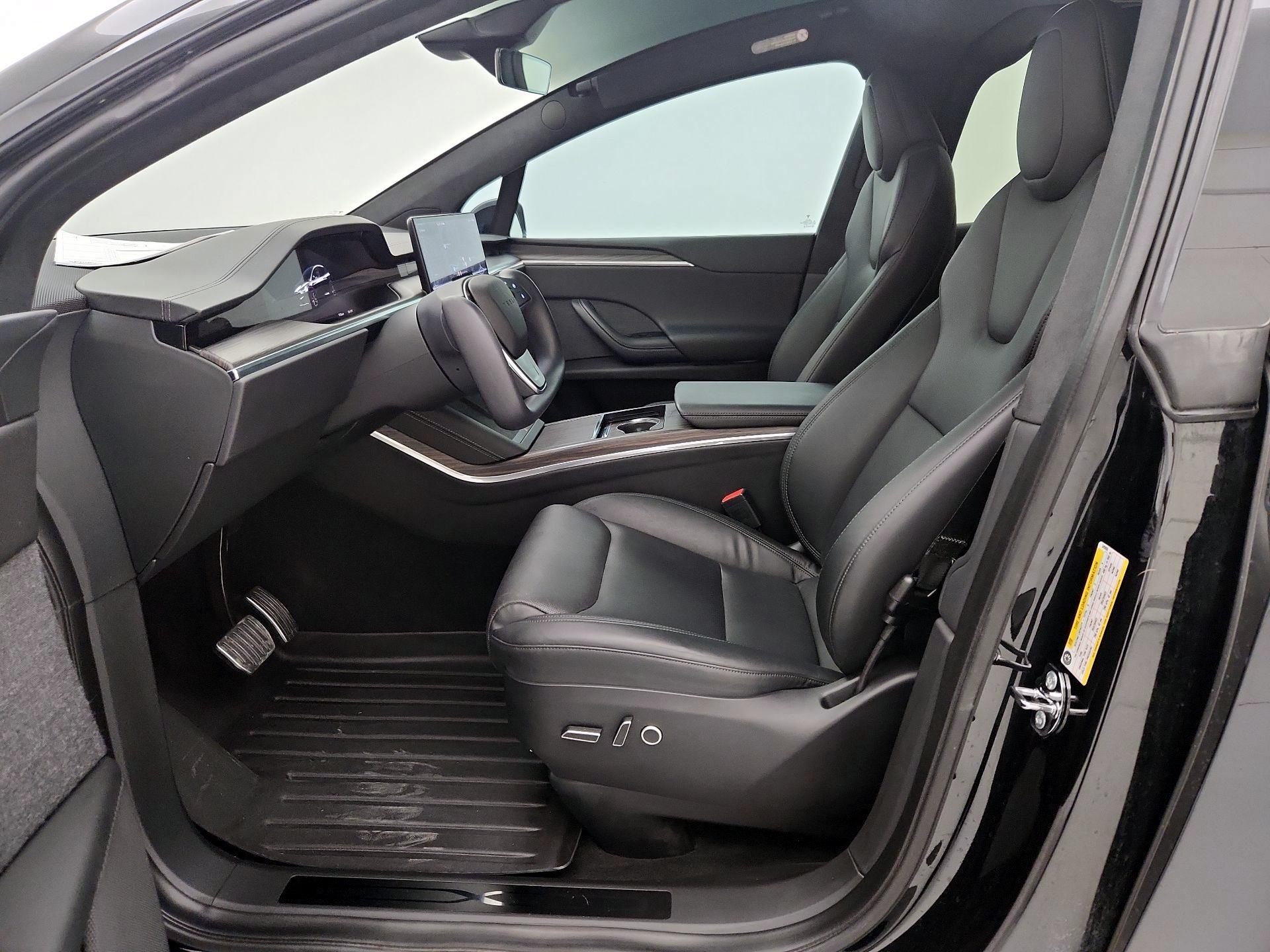 Thumbnail: 2022 Tesla Model X - 11