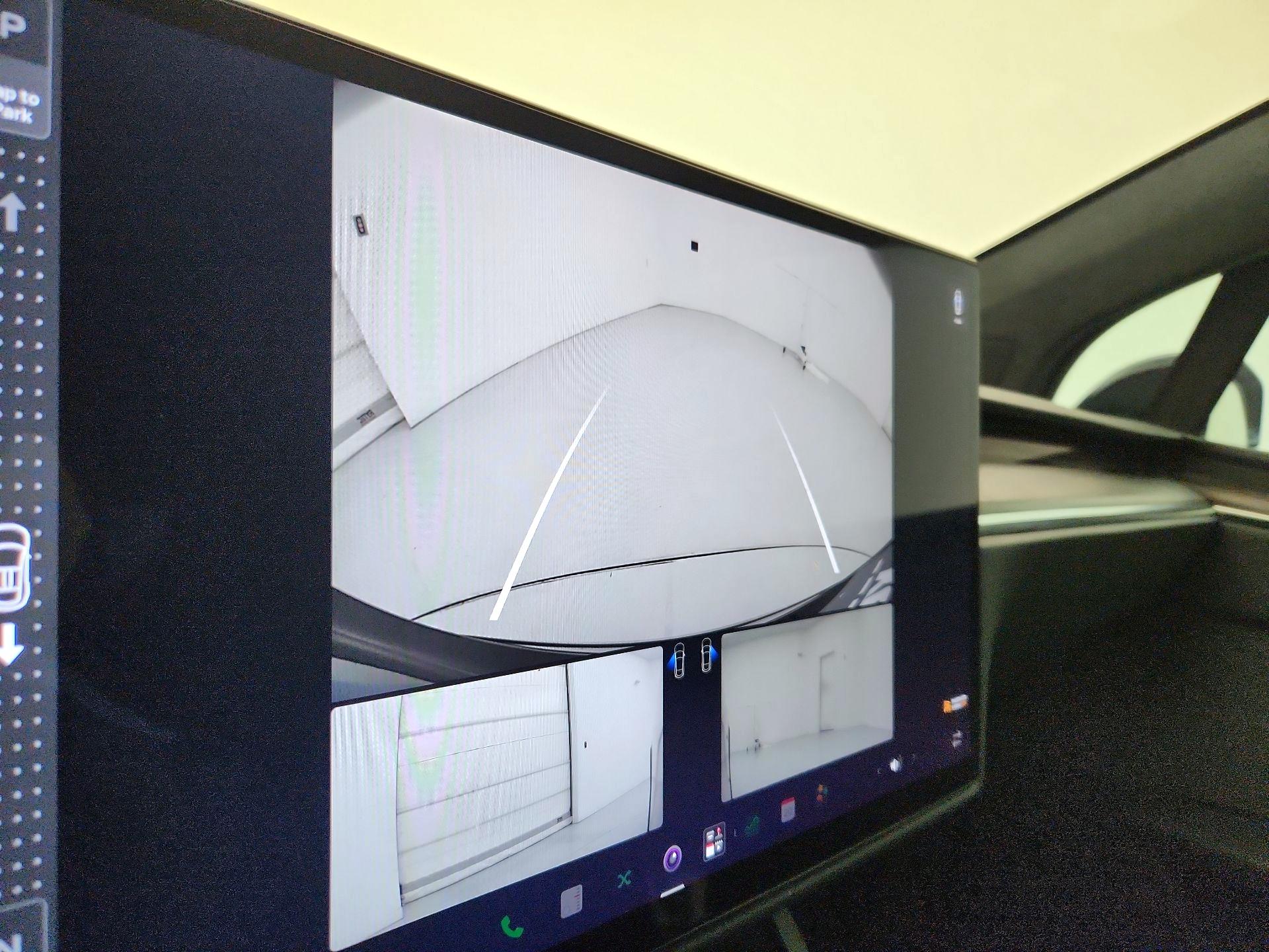 Thumbnail: 2022 Tesla Model X - 14