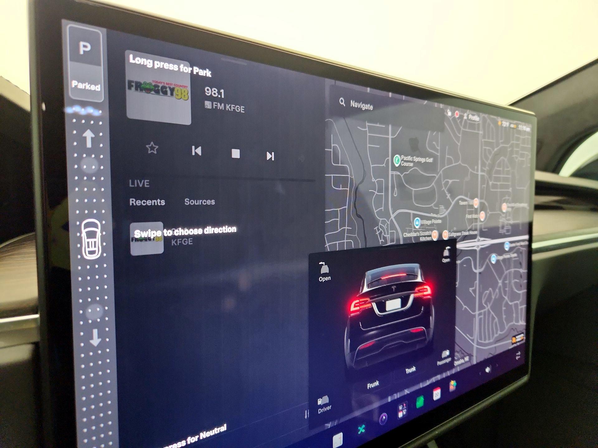 Thumbnail: 2022 Tesla Model X - 17