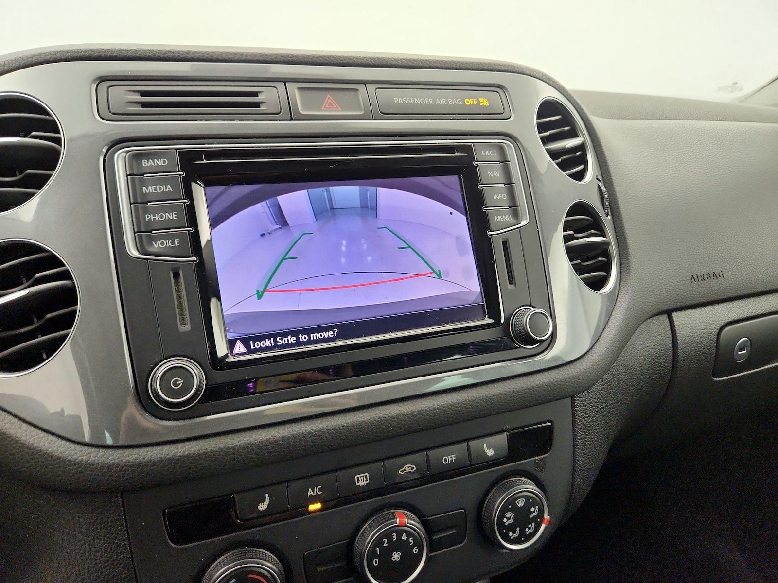 2016 Volkswagen Tiguan SE - Photo 15
