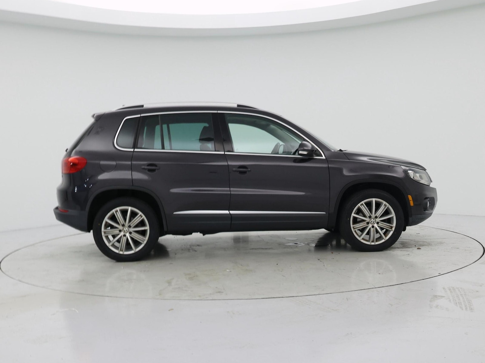 2016 Volkswagen Tiguan SE - Photo 8
