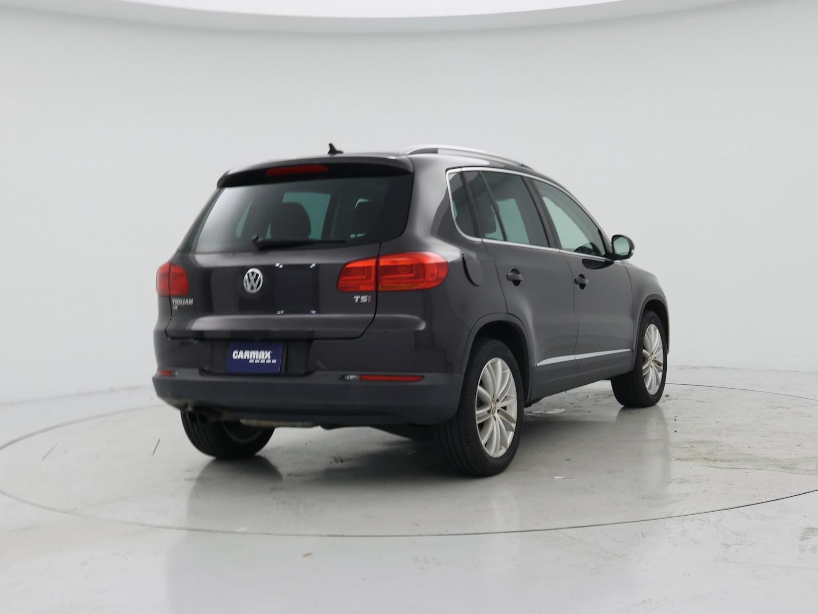 2016 Volkswagen Tiguan SE - Photo 9