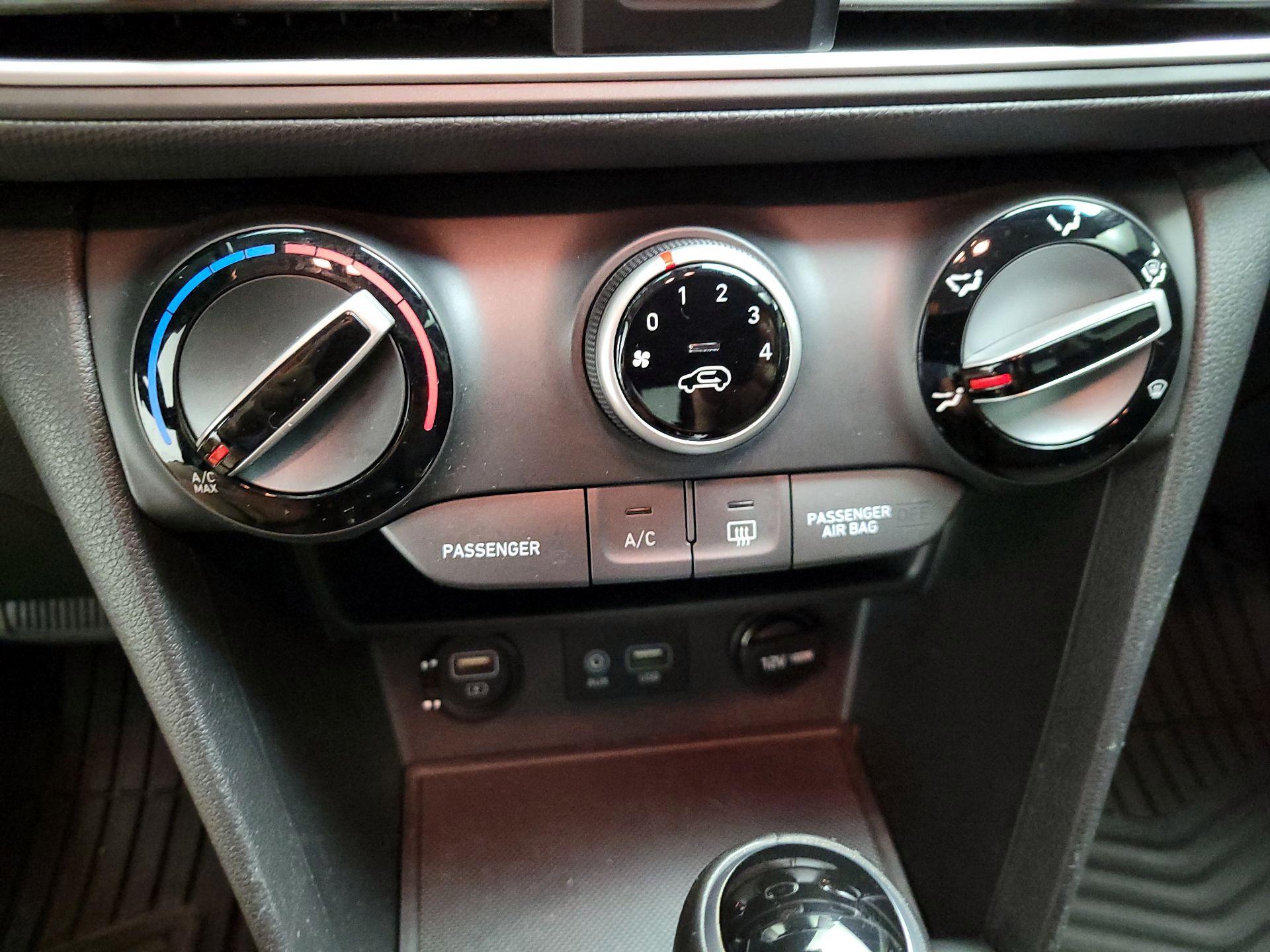 Thumbnail: 2020 Hyundai Kona - 17