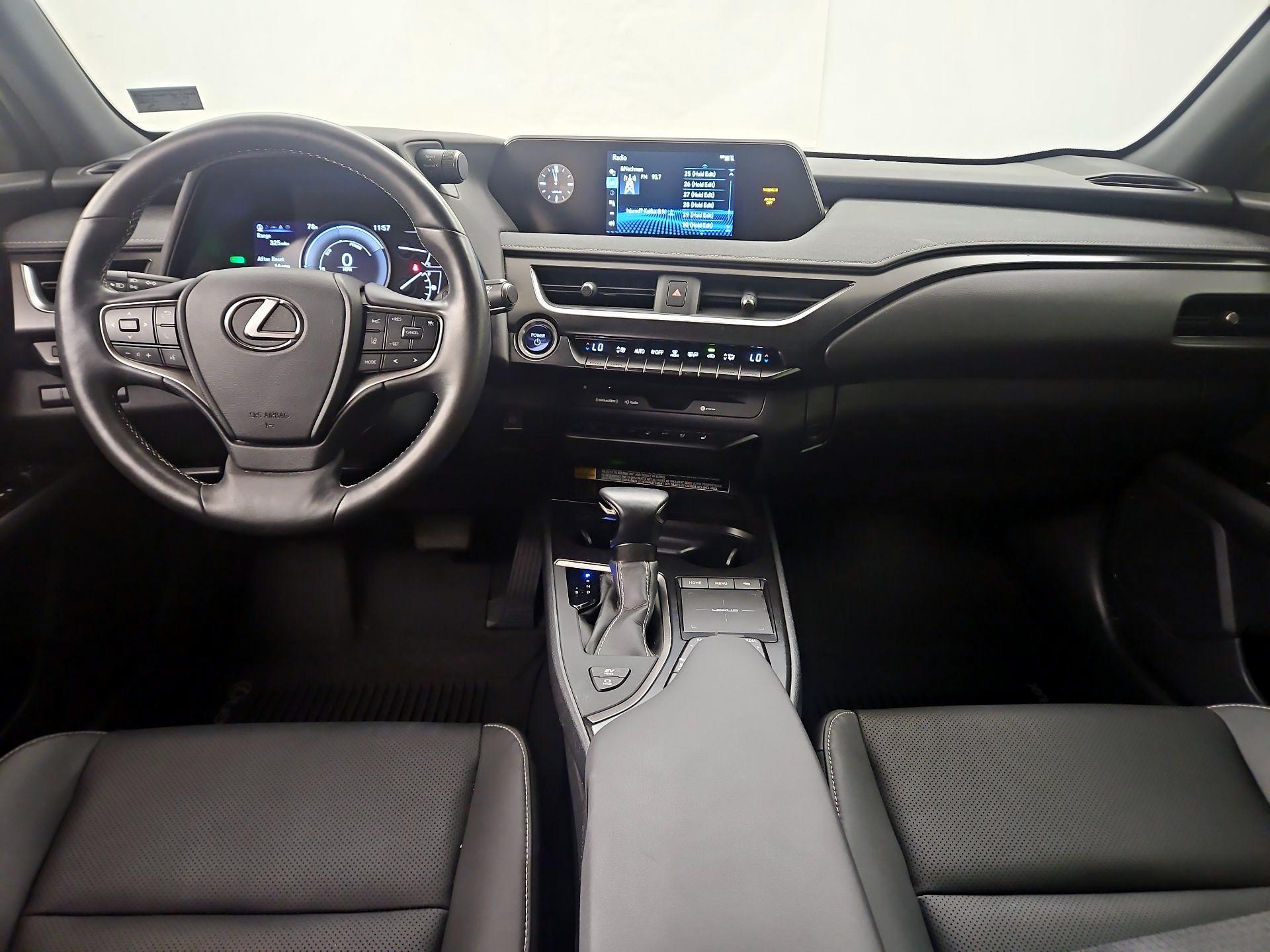 Thumbnail: 2021 Lexus UX - 9