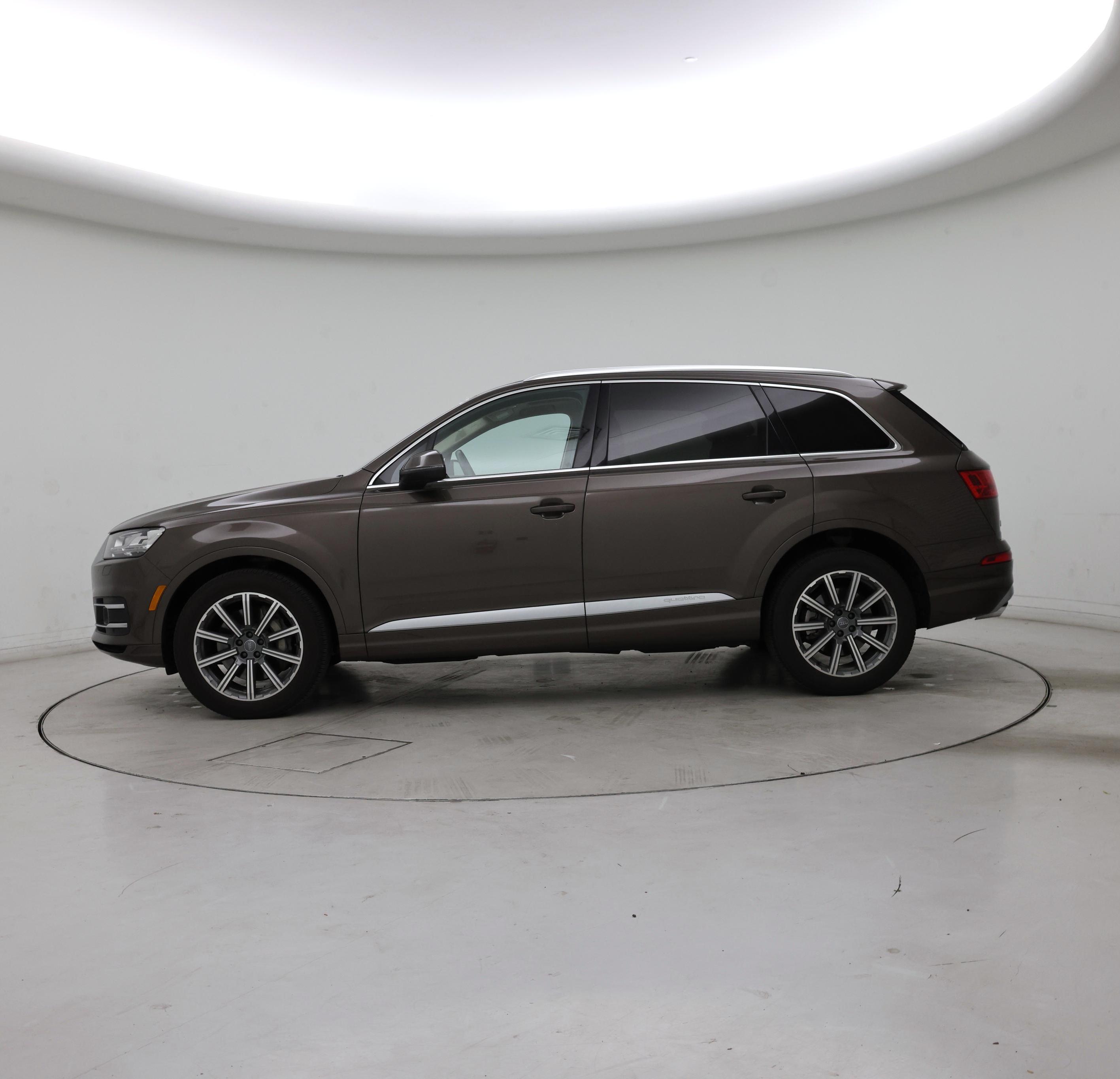 Thumbnail: 2018 Audi Q7 - 3