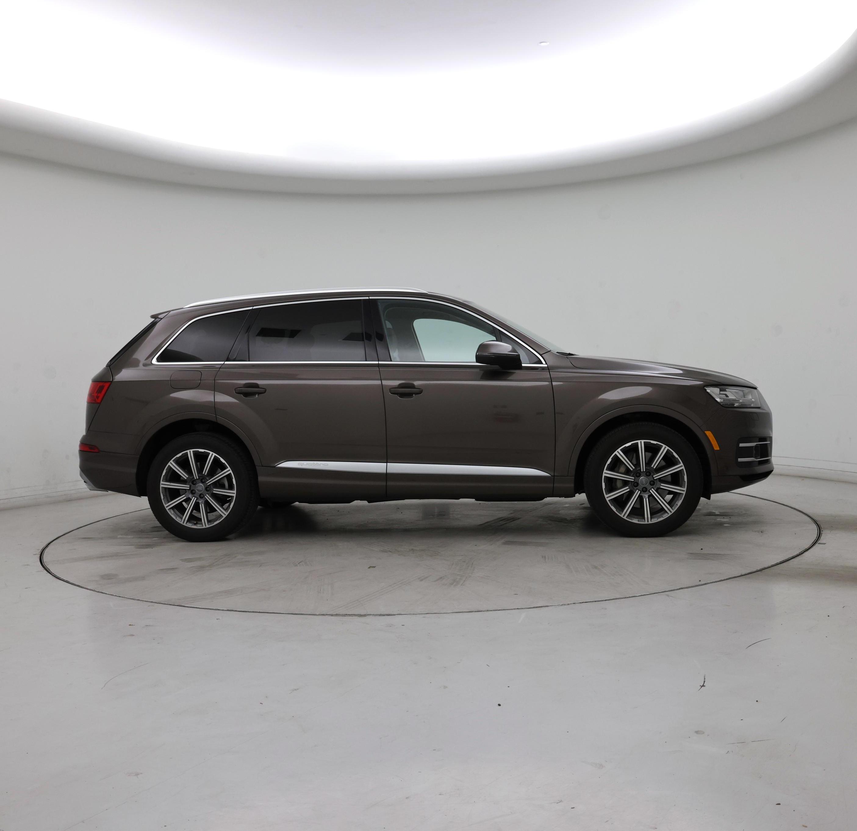 Thumbnail: 2018 Audi Q7 - 7