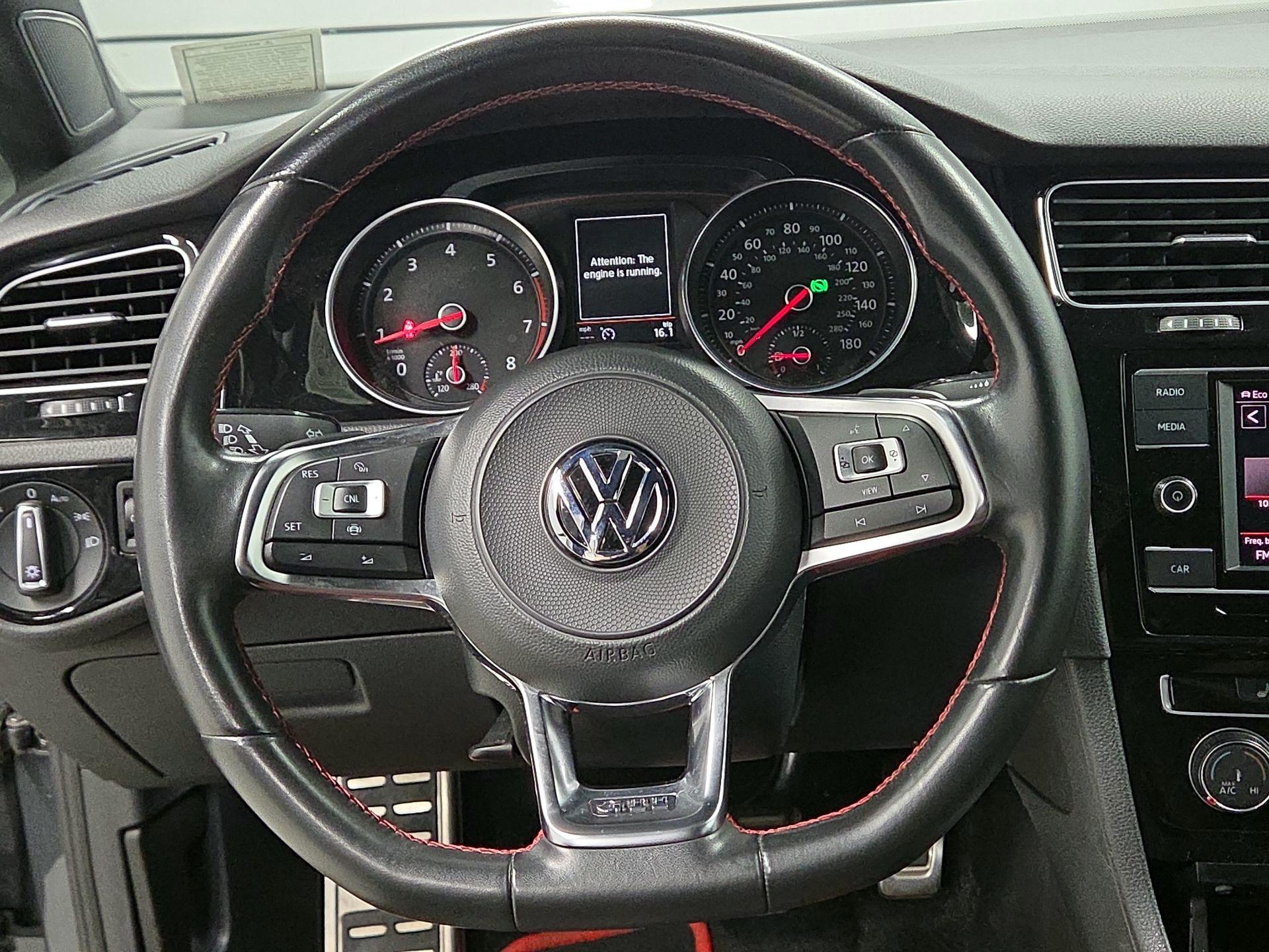 Thumbnail: 2019 Volkswagen Golf - 10