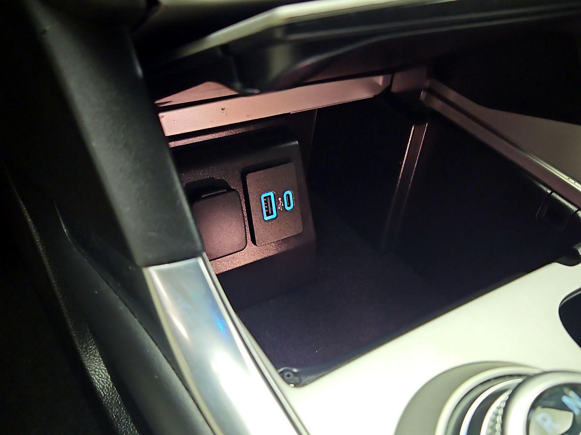 Thumbnail: 2024 Ford Explorer - 18