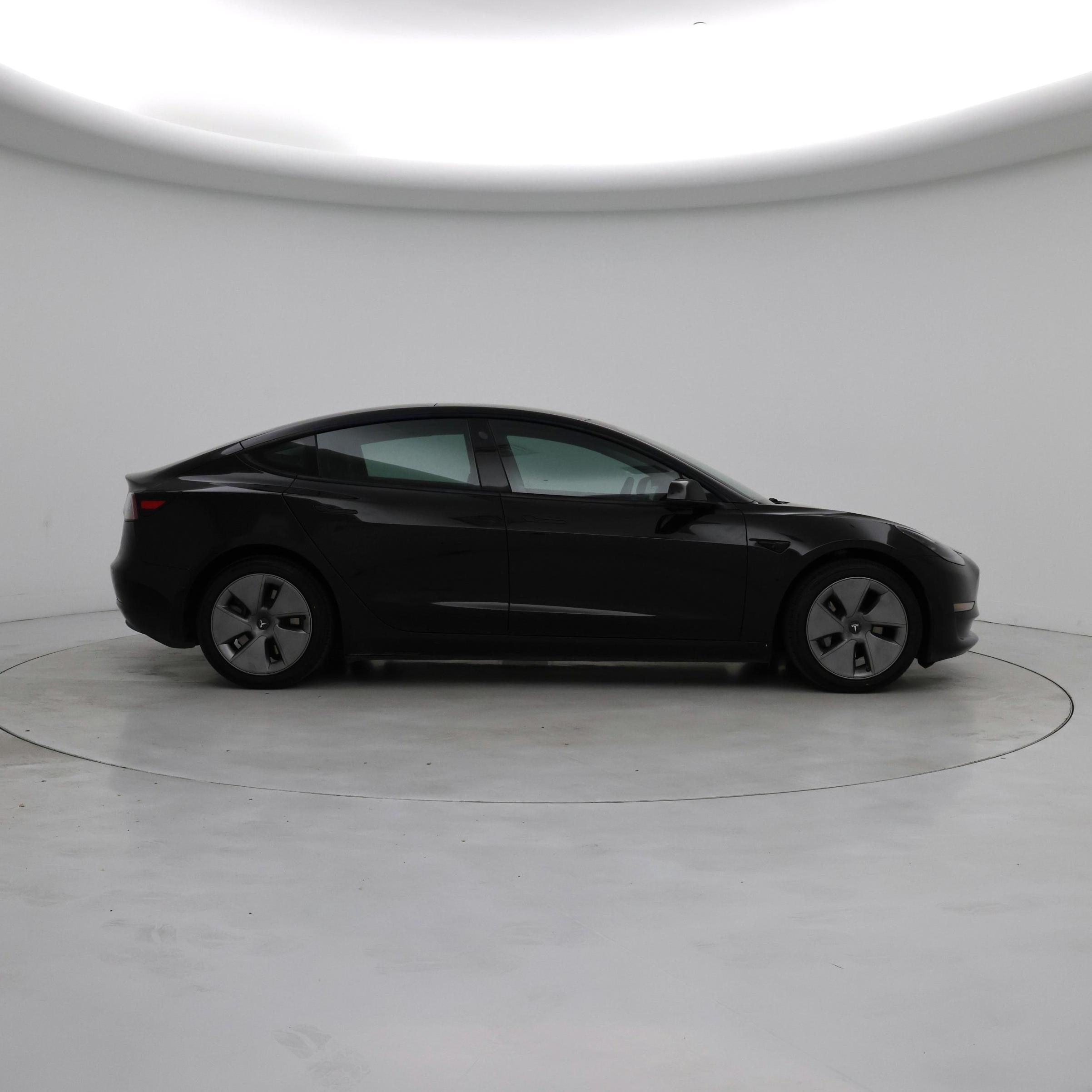 Thumbnail: 2021 Tesla Model 3 - 7