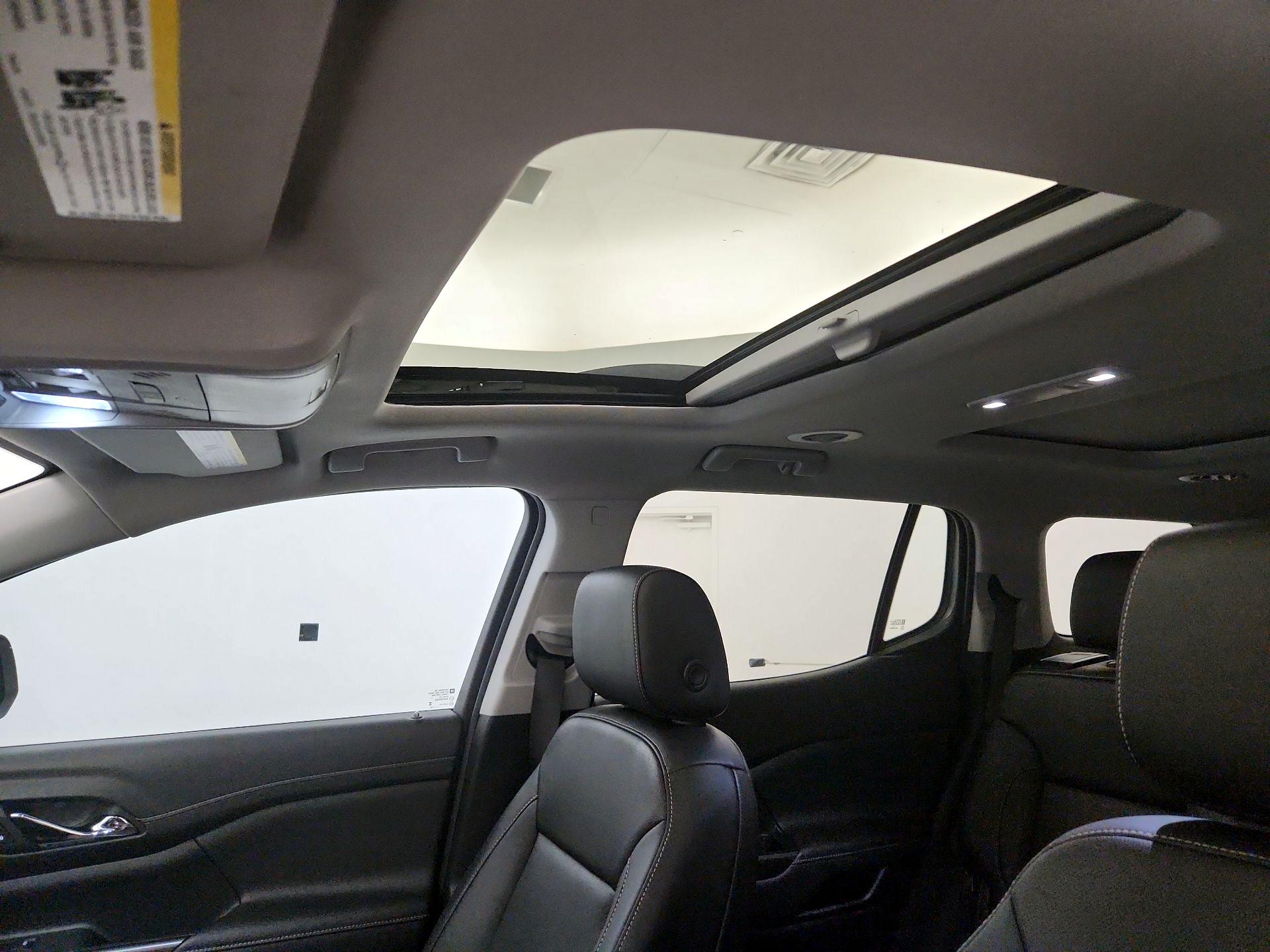 Thumbnail: 2023 GMC Acadia - 19