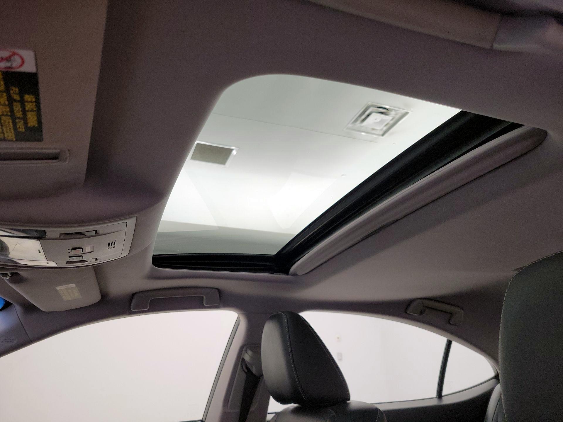 Thumbnail: 2016 Lexus ES - 19
