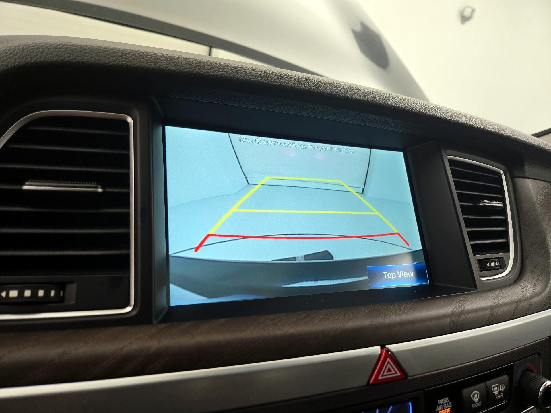 Thumbnail: 2015 Hyundai Genesis - 15