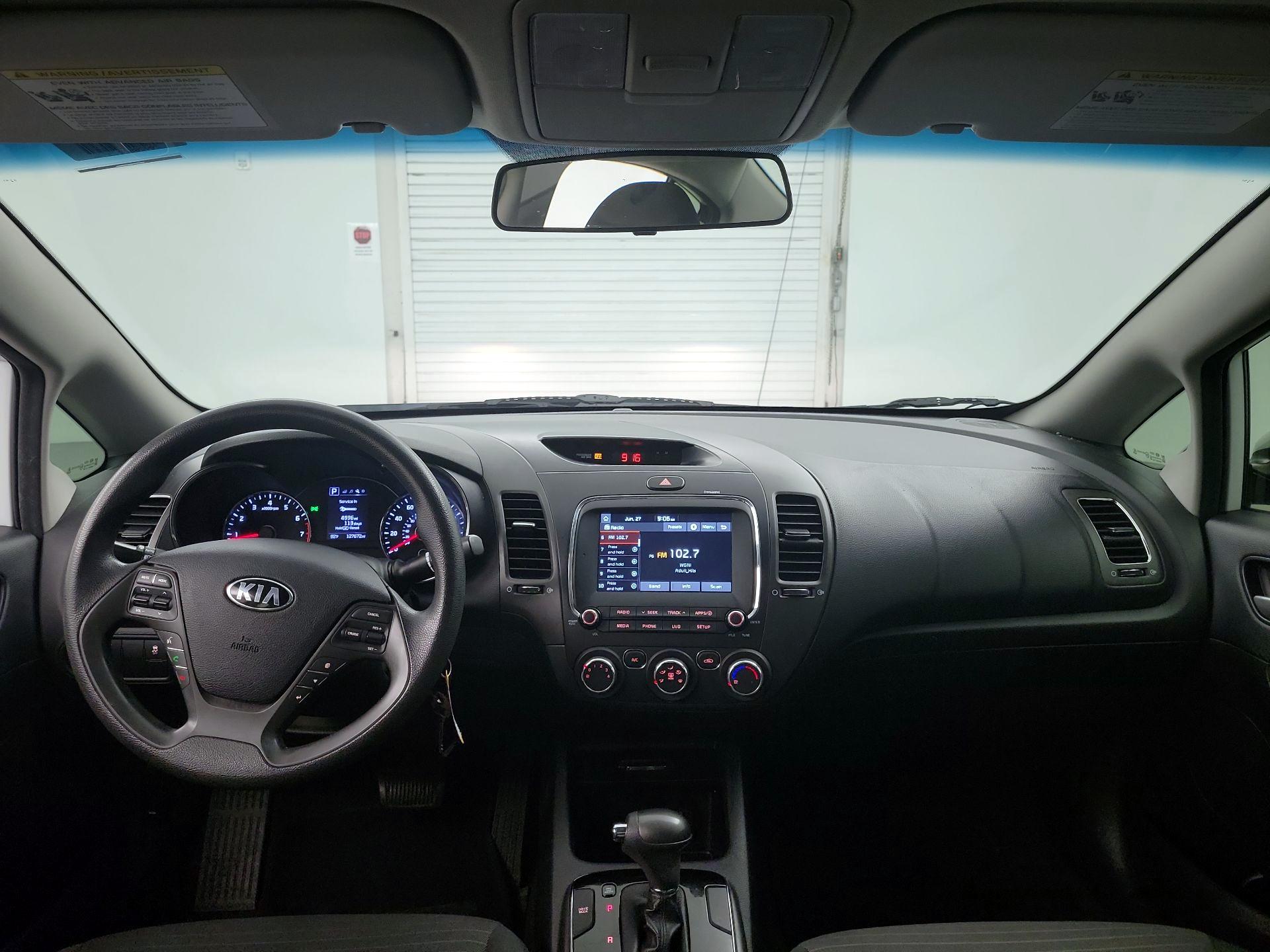 Thumbnail: 2018 Kia Forte - 9