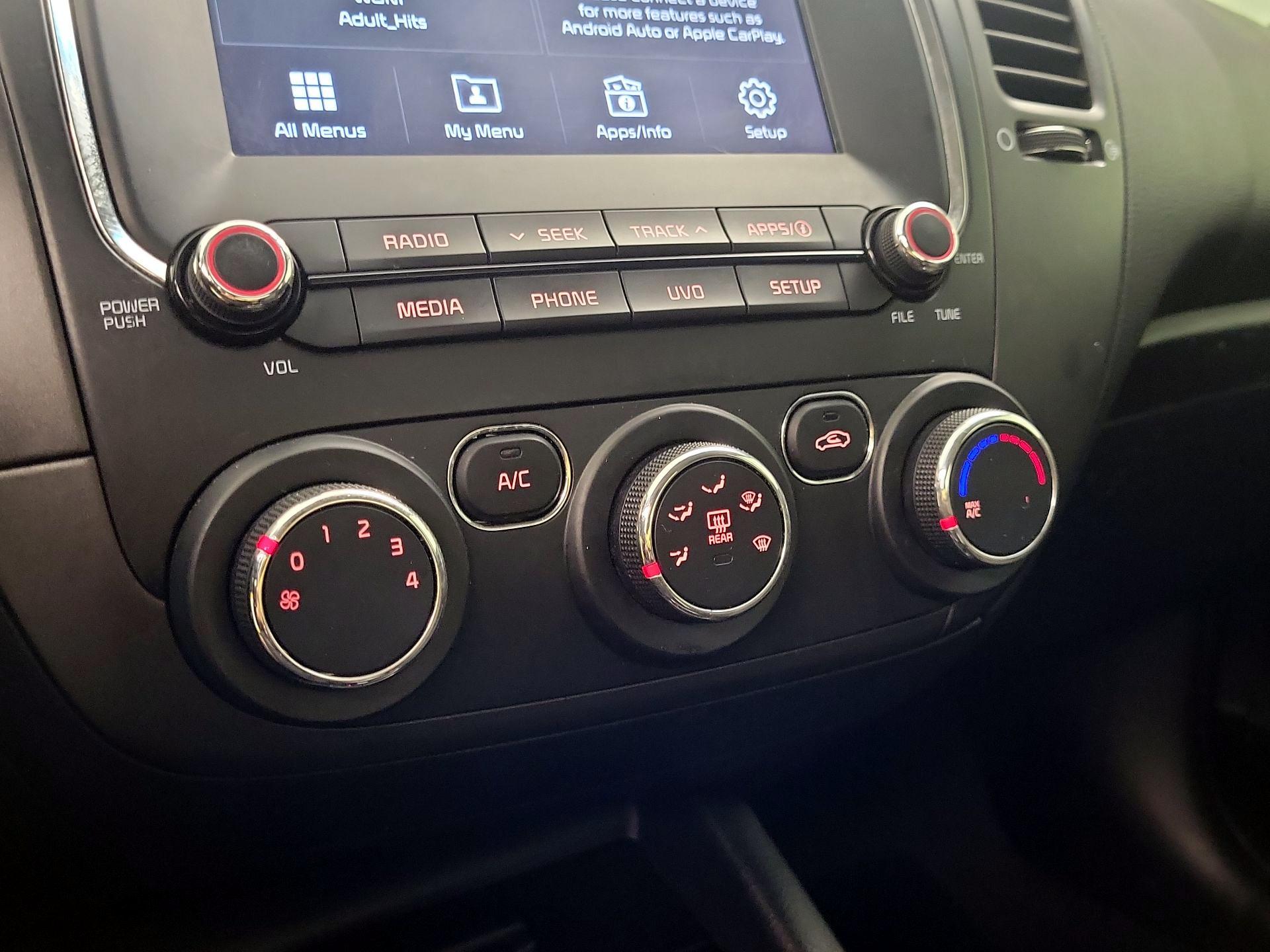 Thumbnail: 2018 Kia Forte - 16
