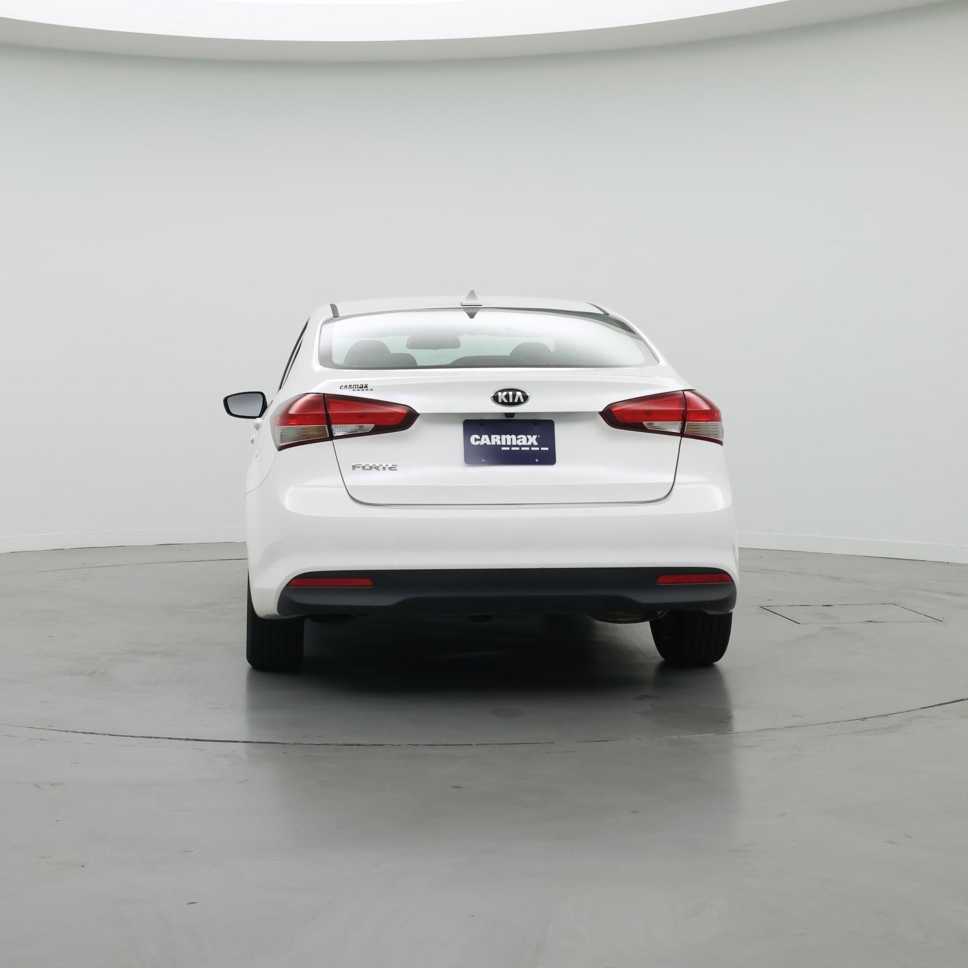 Thumbnail: 2018 Kia Forte - 6