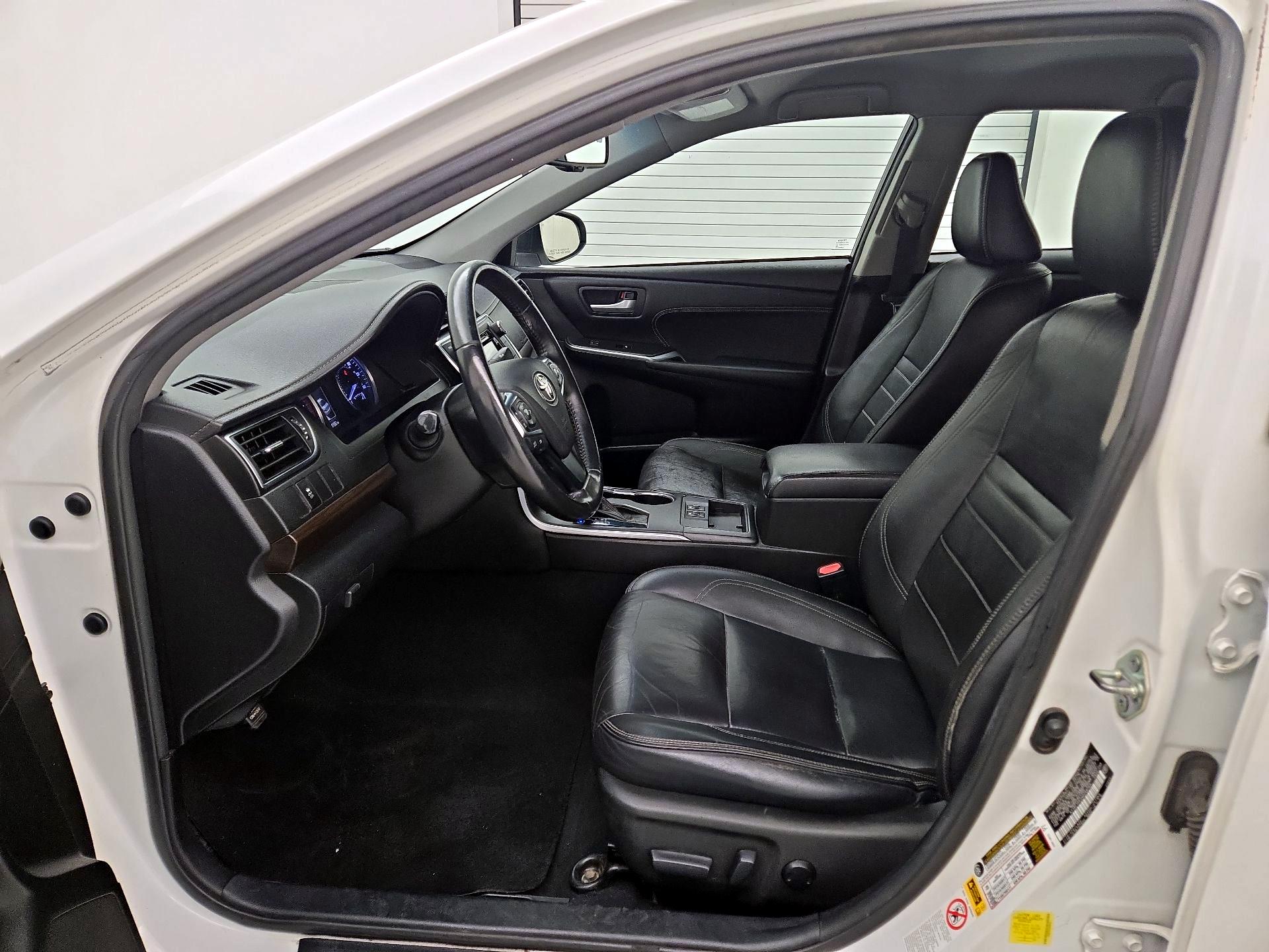 Thumbnail: 2016 Toyota Camry - 11