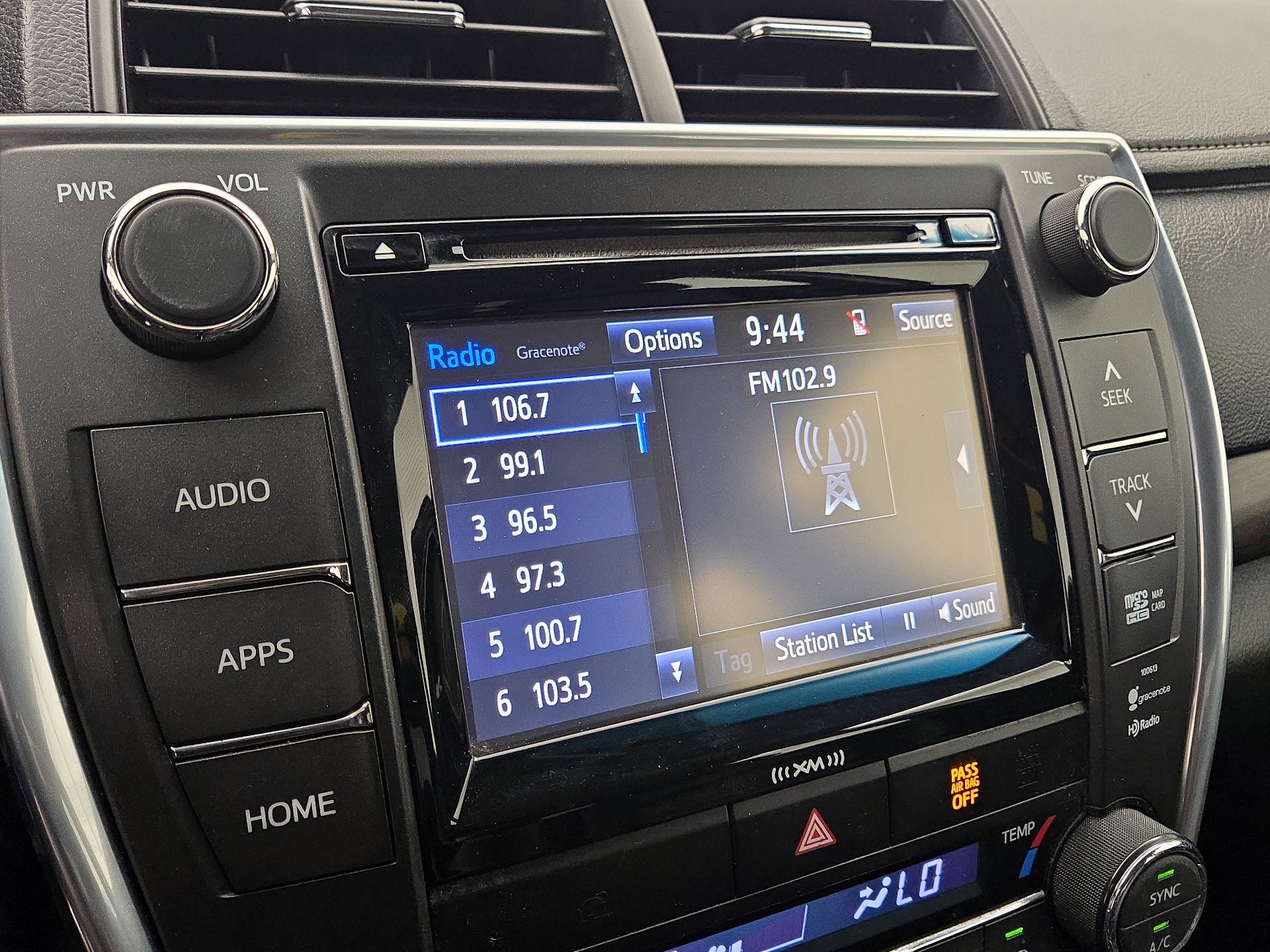 Thumbnail: 2016 Toyota Camry - 14