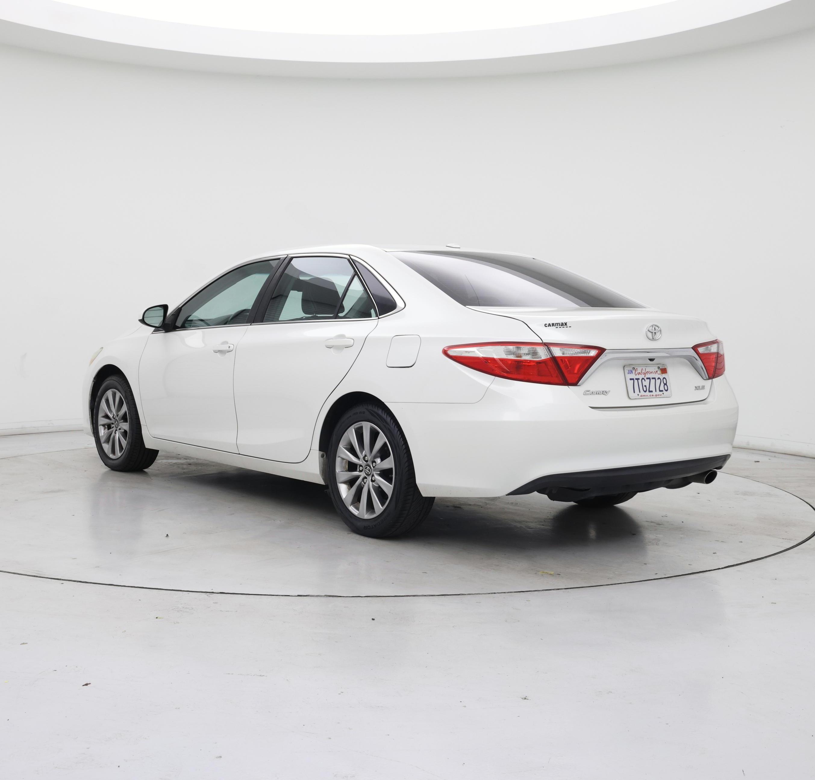 Thumbnail: 2016 Toyota Camry - 2