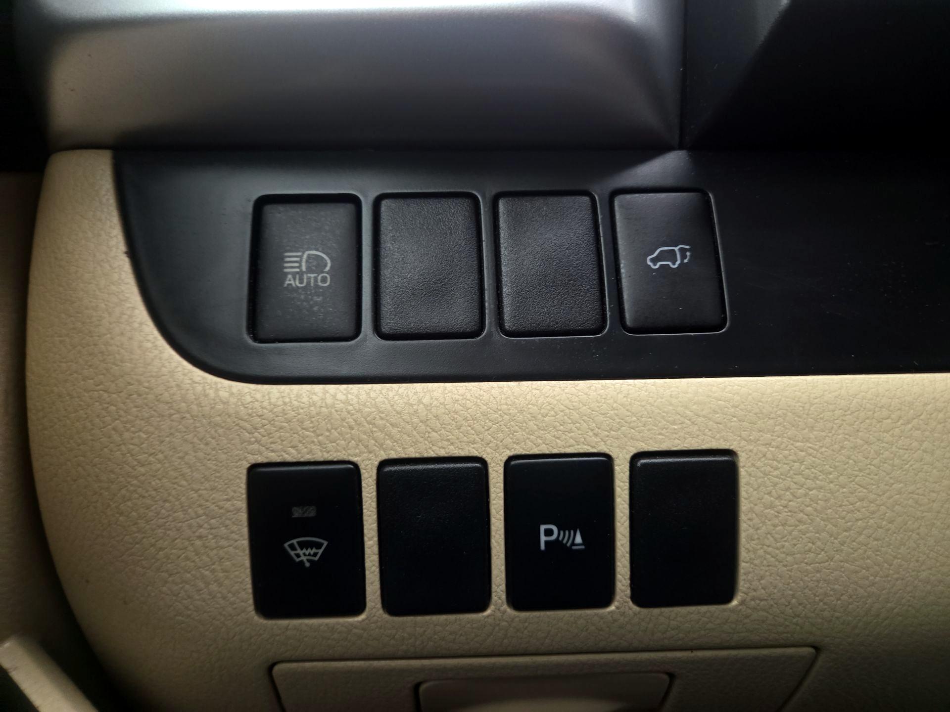 Thumbnail: 2019 Toyota Highlander - 13