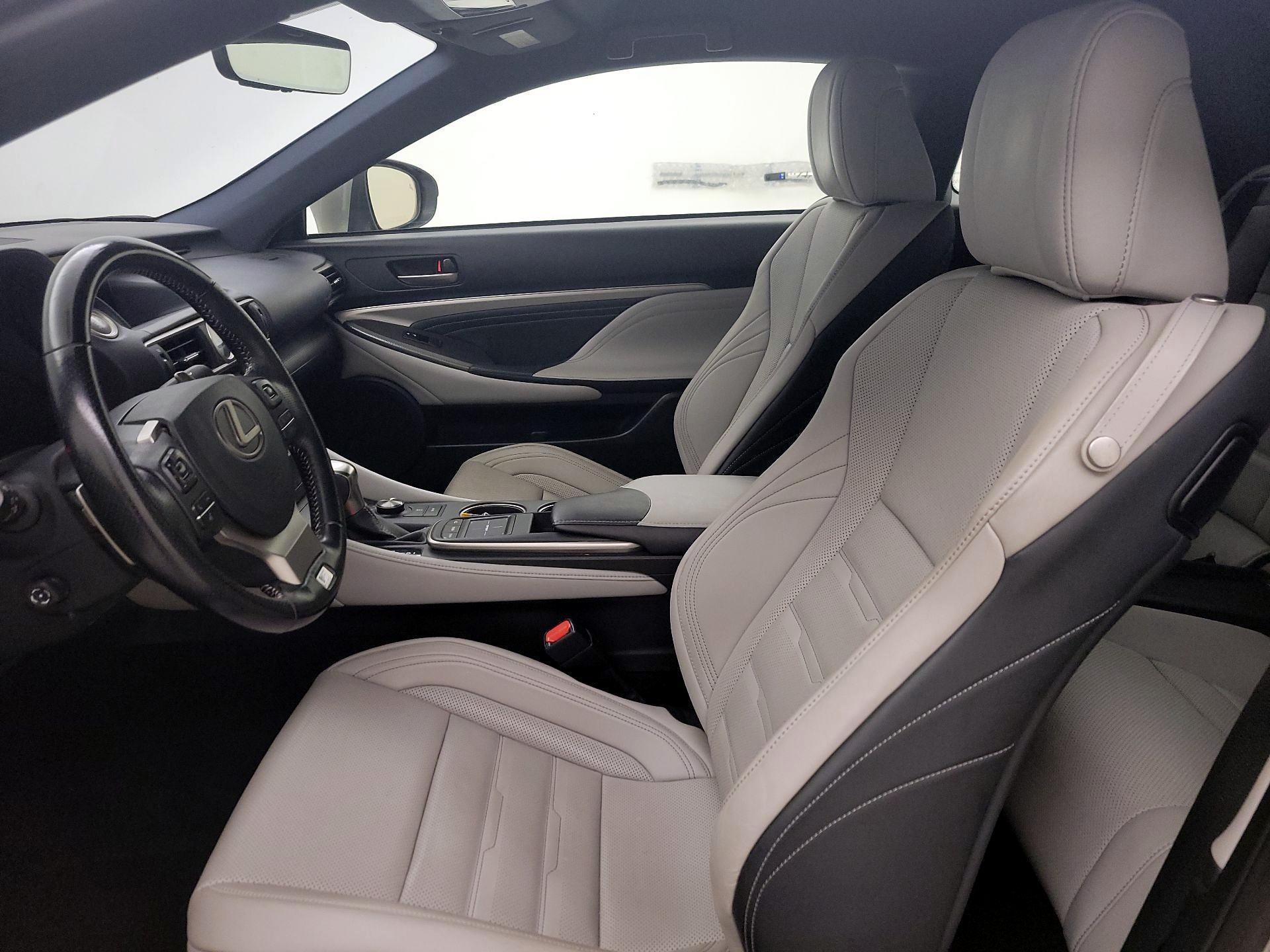 Thumbnail: 2017 Lexus RC - 11